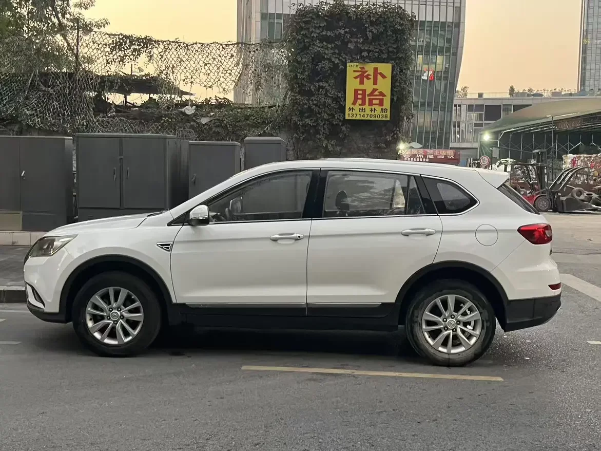 BAIC Magic S6