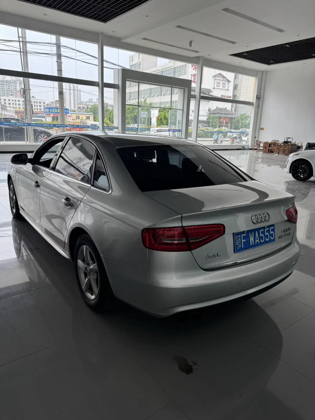 Audi A4L