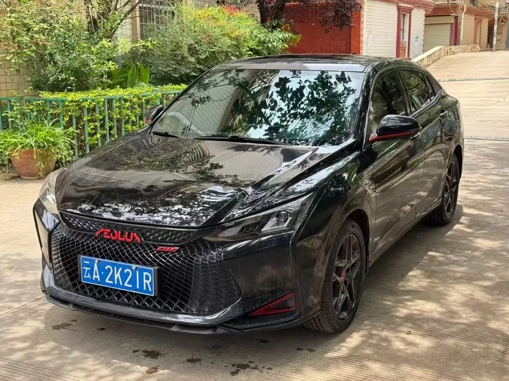 Dongfeng Yixuan
