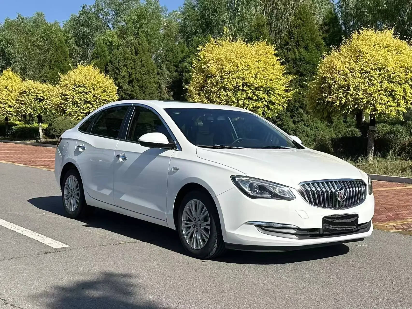 Buick Yinglang
