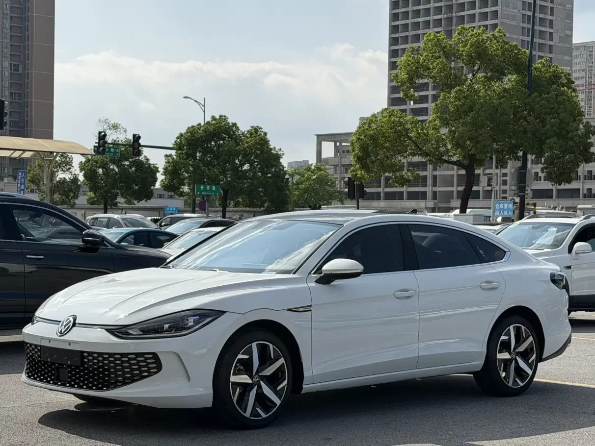 Volkswagen Lamando