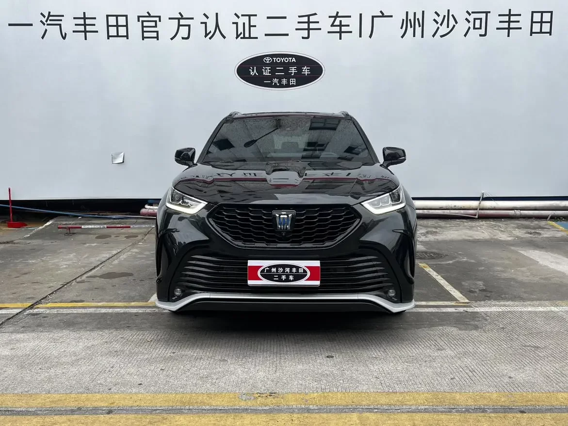 Toyota Crown Kluger