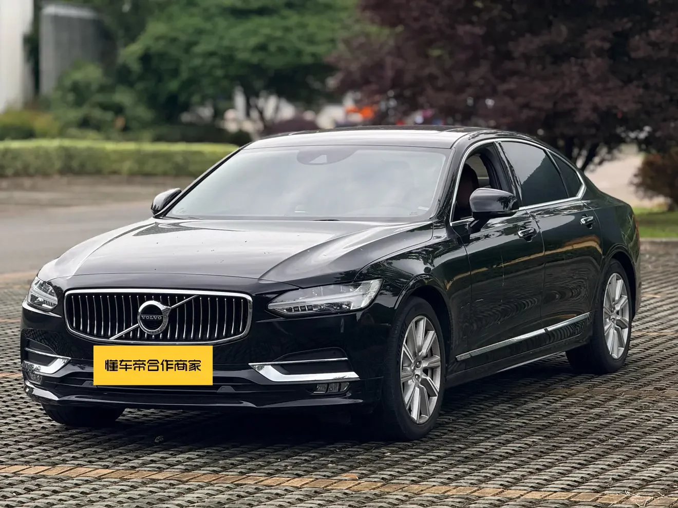 Volvo S90