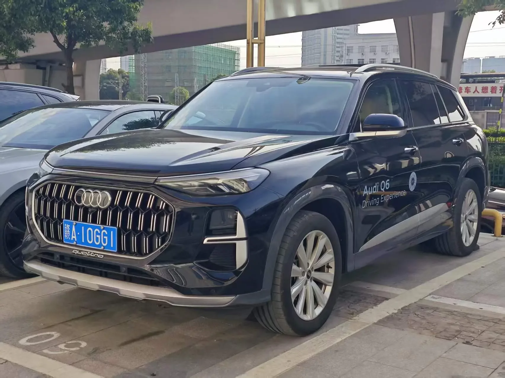 Audi Q6