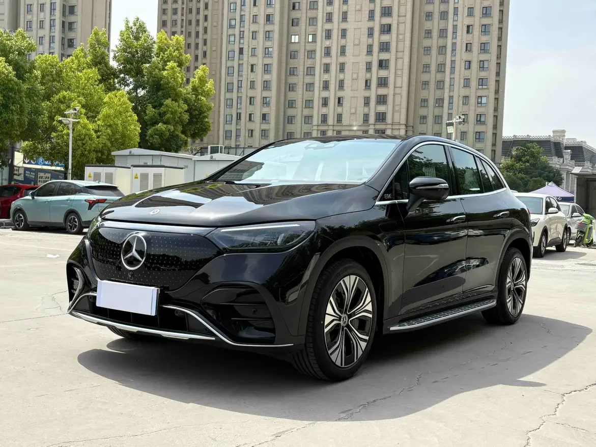 Mercedes-Benz EQE SUV