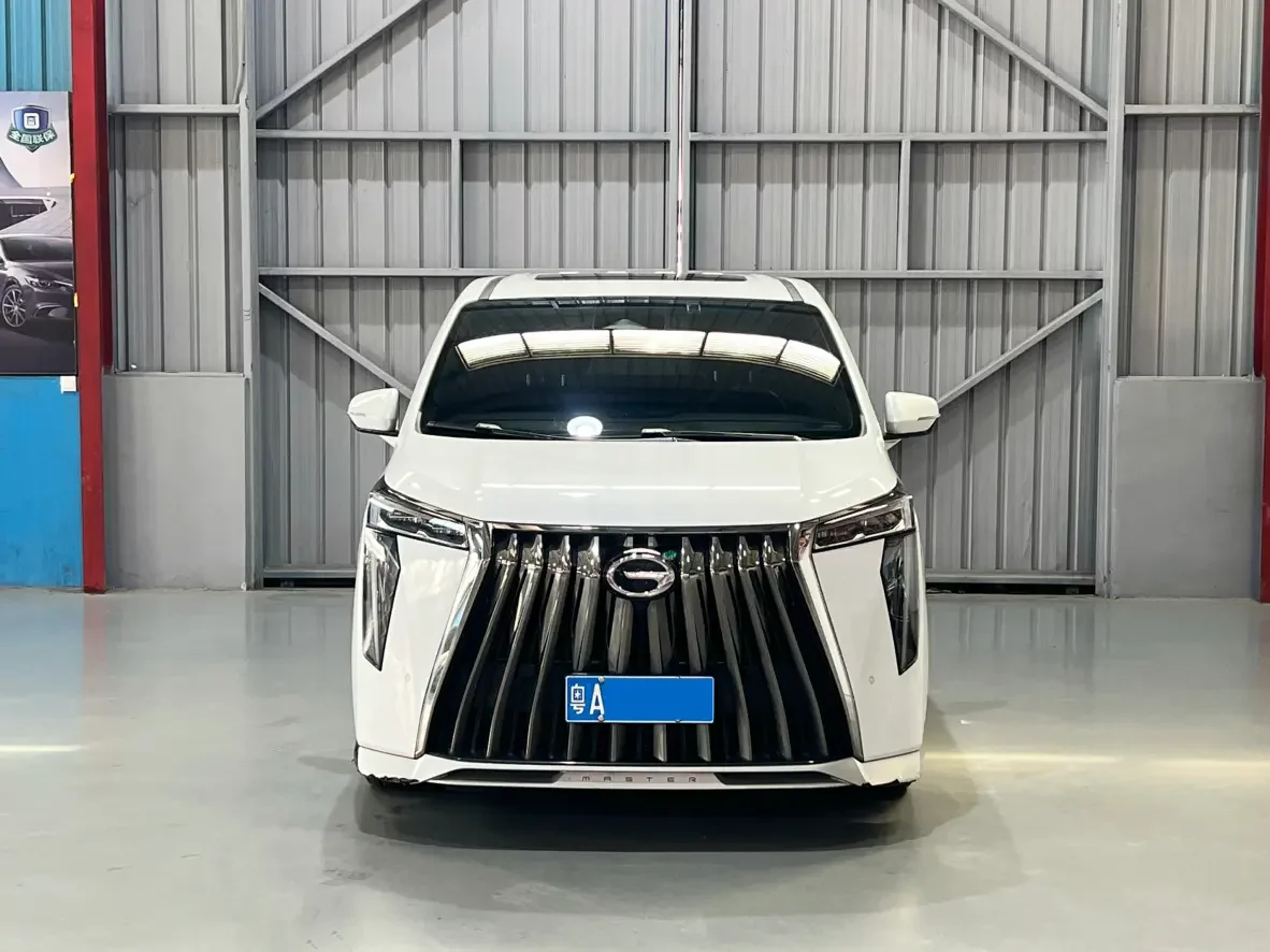 GAC Trumpchi M8  из Китая