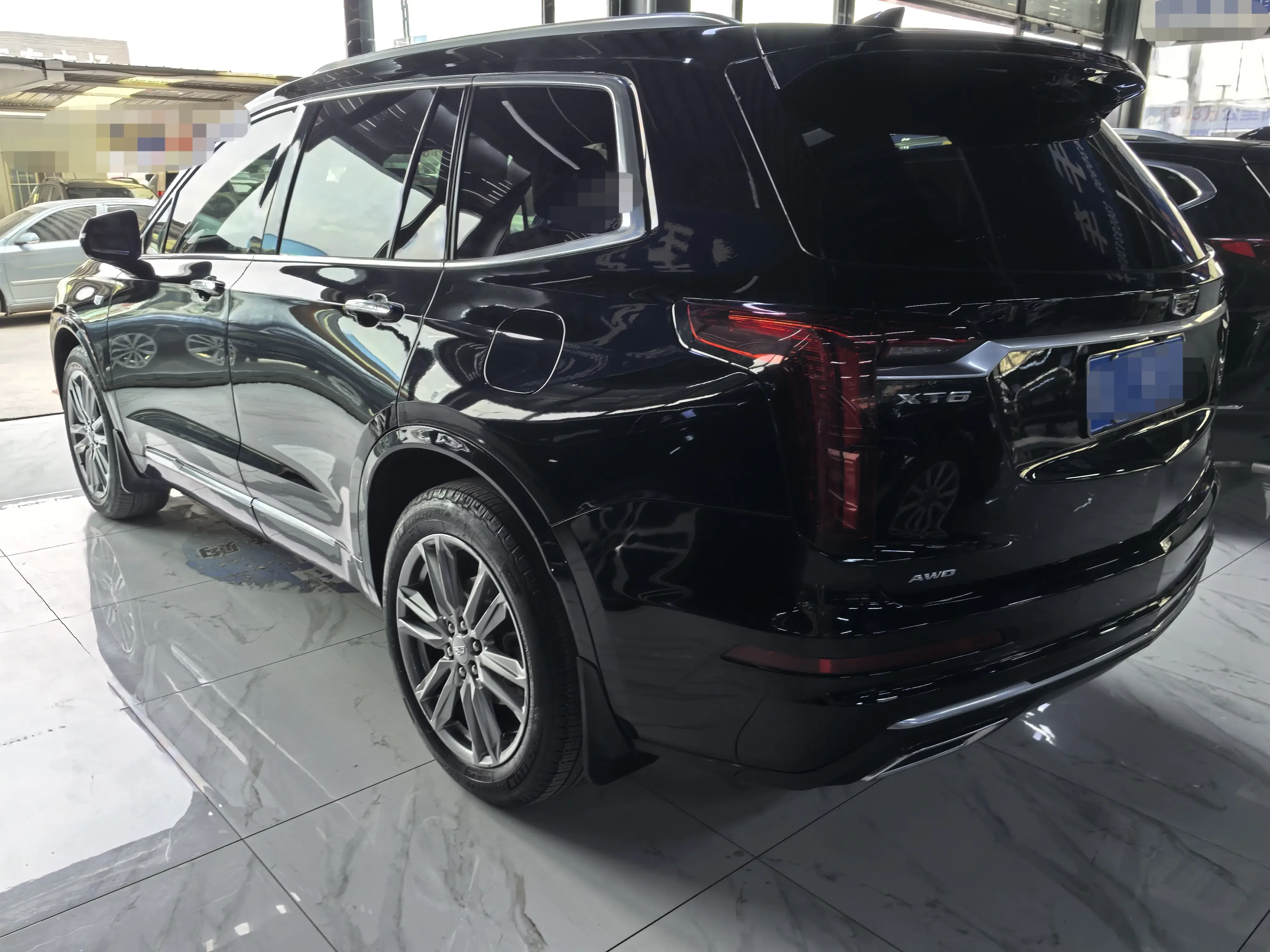 Cadillac XT6