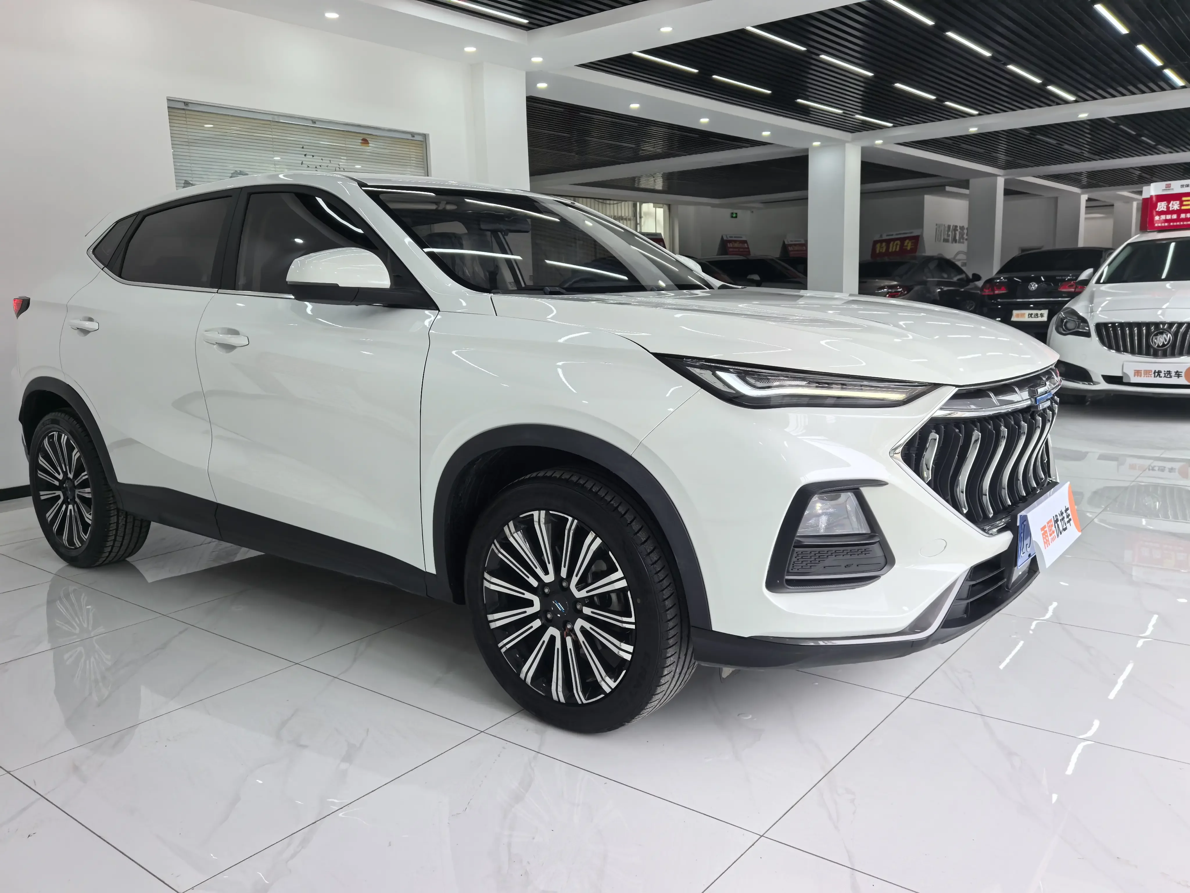 Oshan Changan Auchan X5