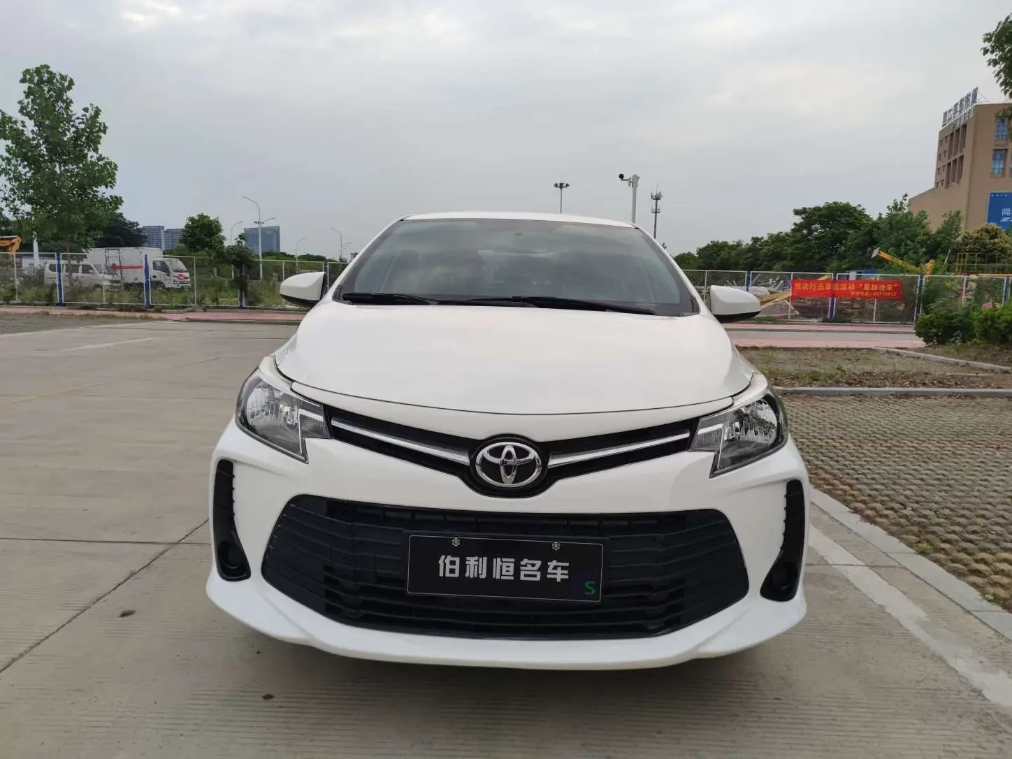 Toyota Vios  из Китая