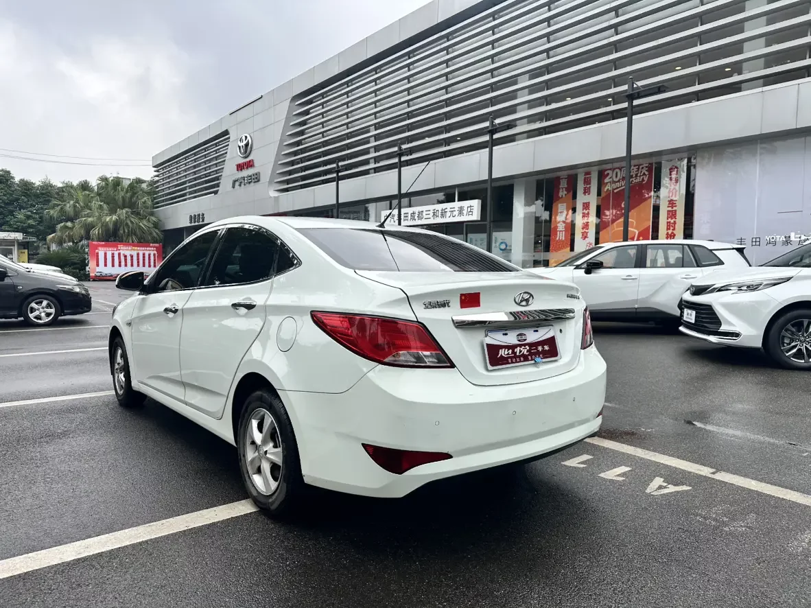Hyundai Verna