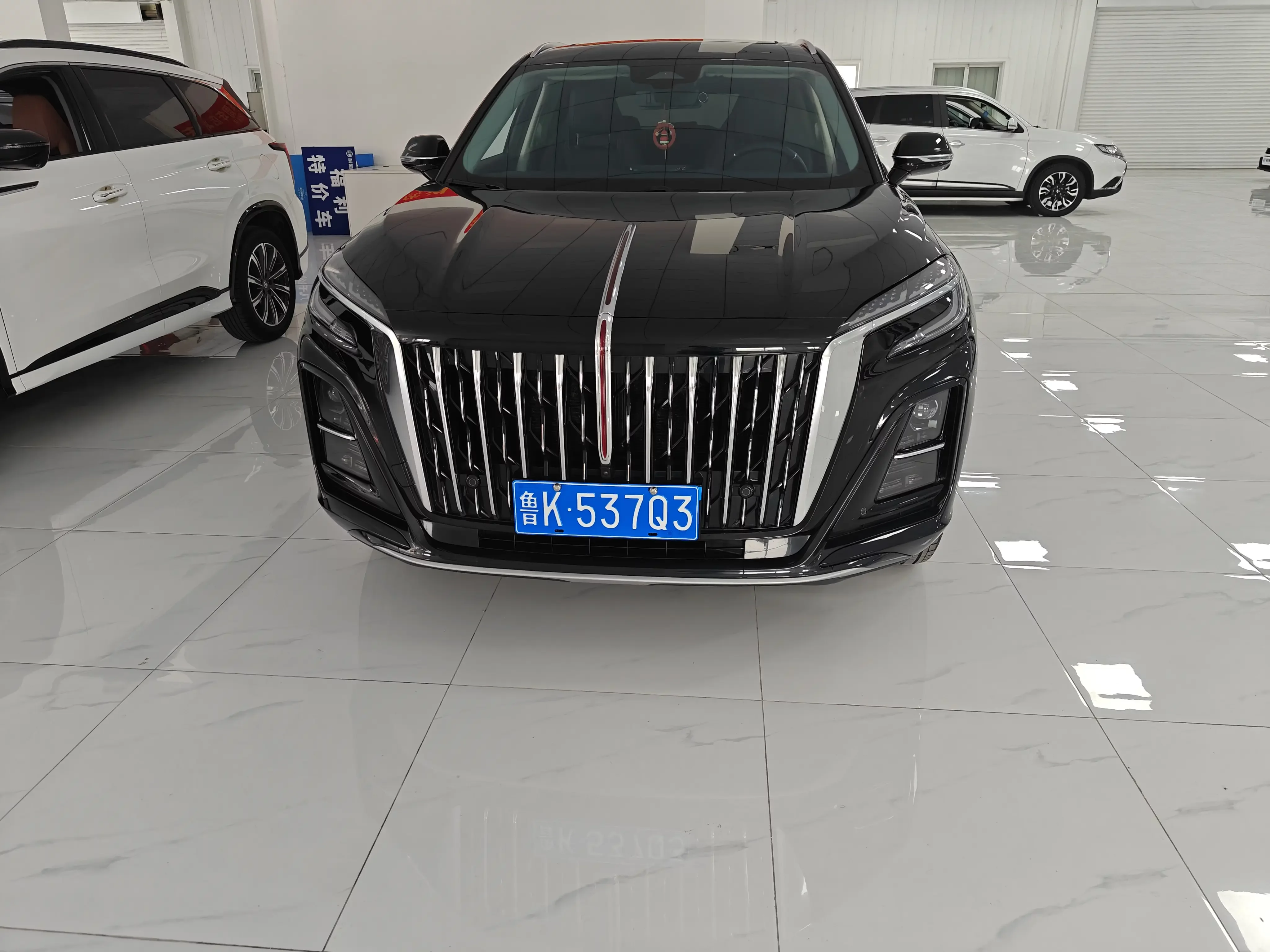 Hongqi HS3 PHEV