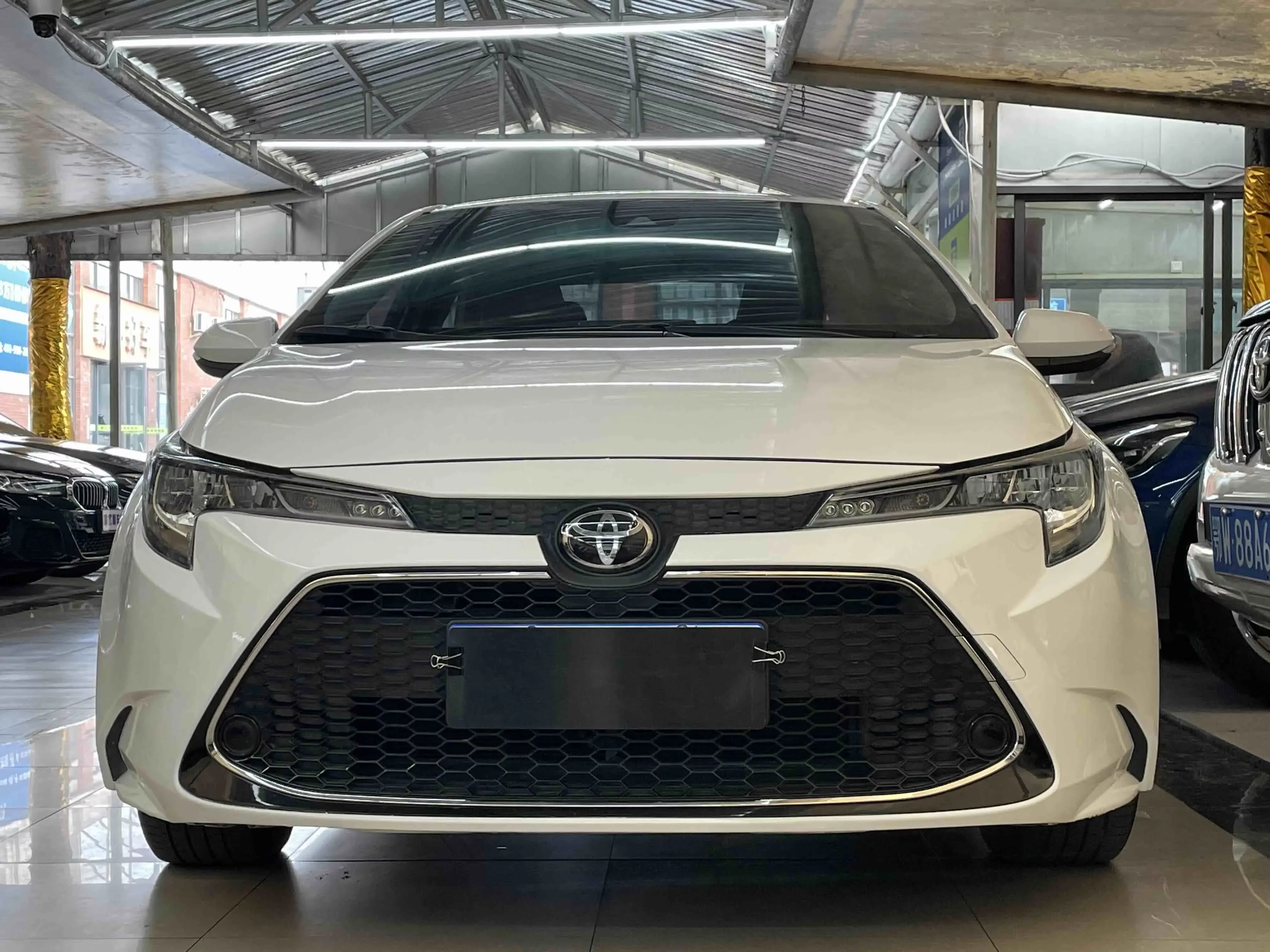 Toyota Levin (Lei Ling)  из Китая