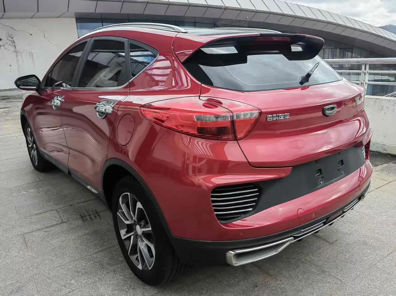 Geely Emgrand GS