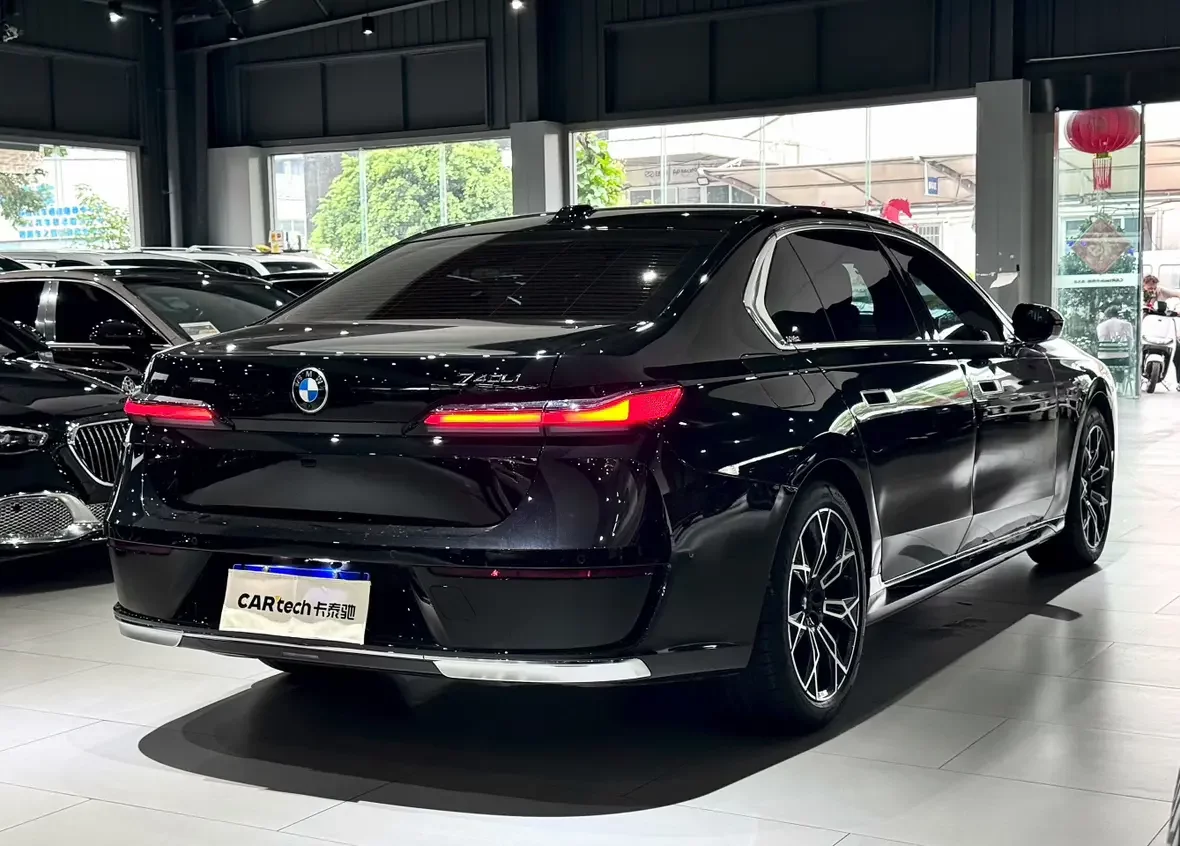 BMW 7 Series