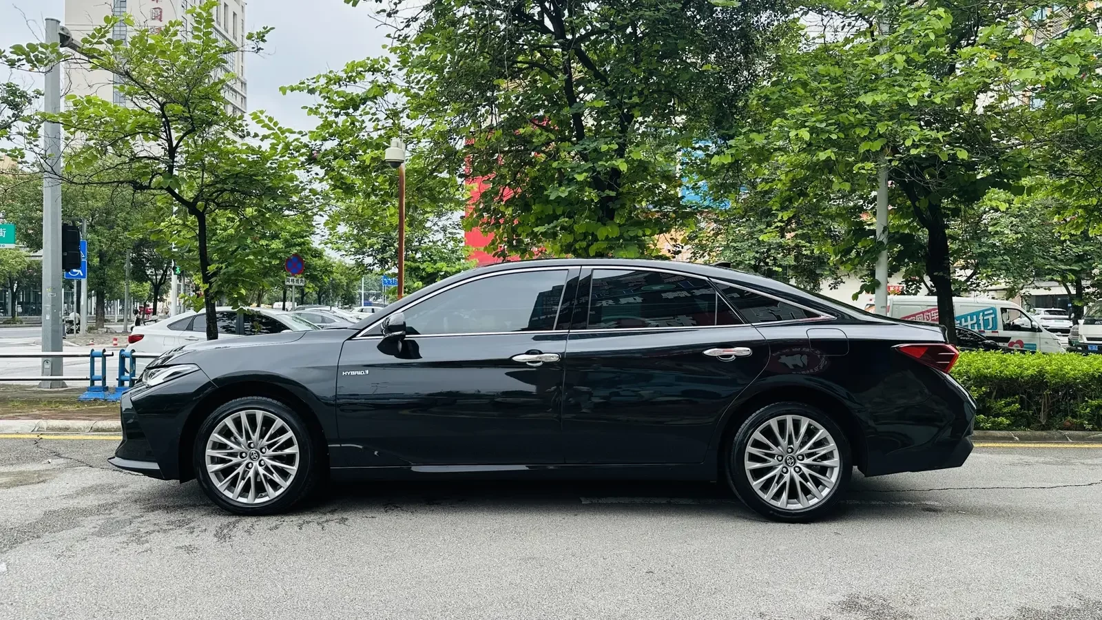 Toyota Avalon