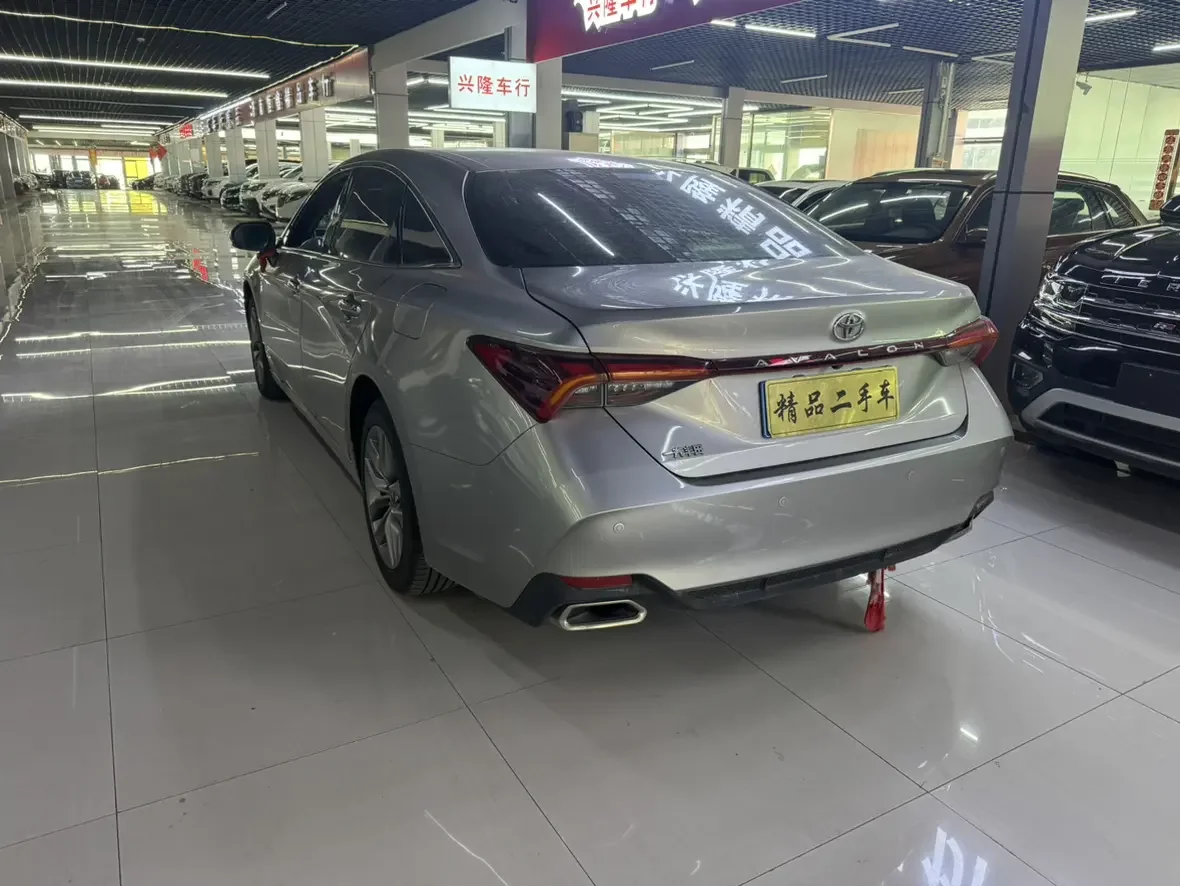 Toyota Avalon