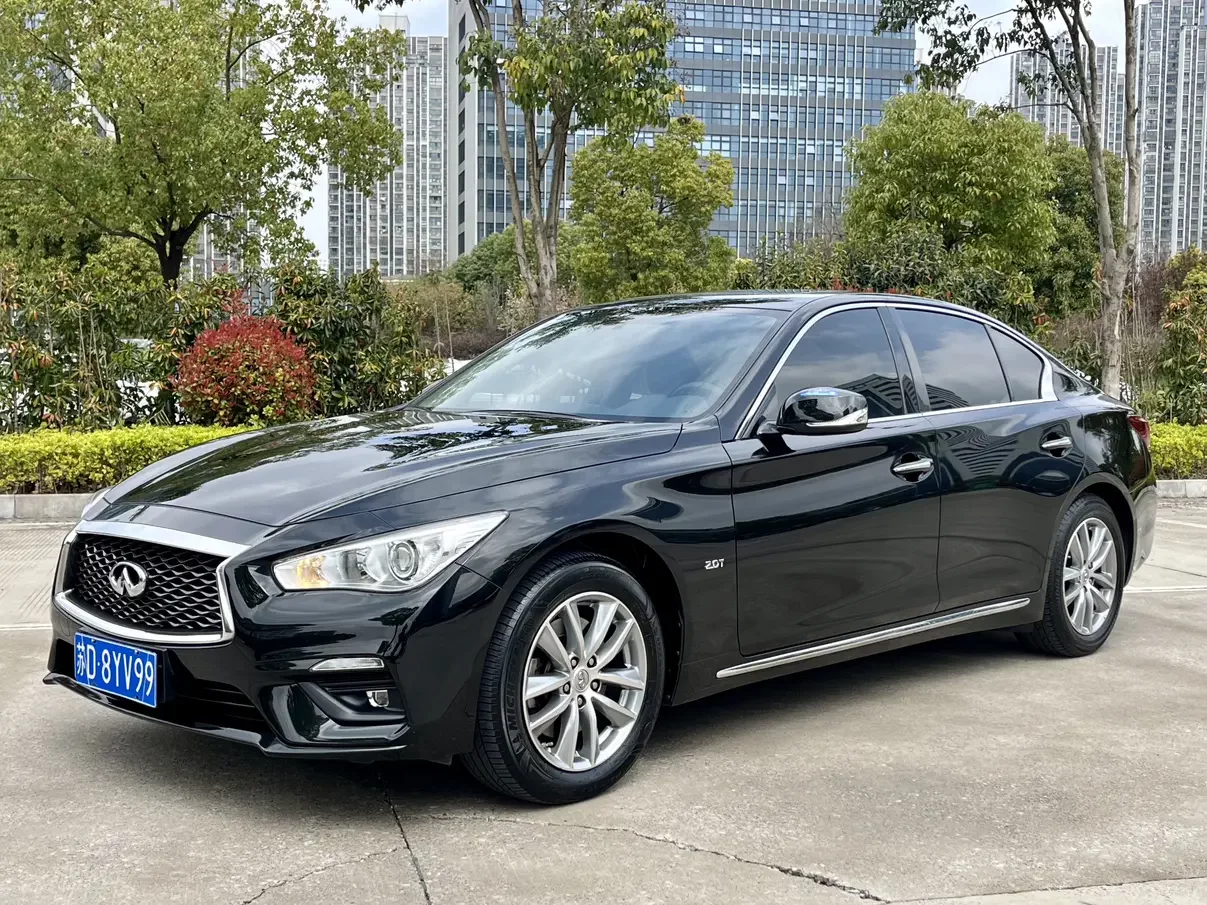 Infiniti Q50L  из Китая