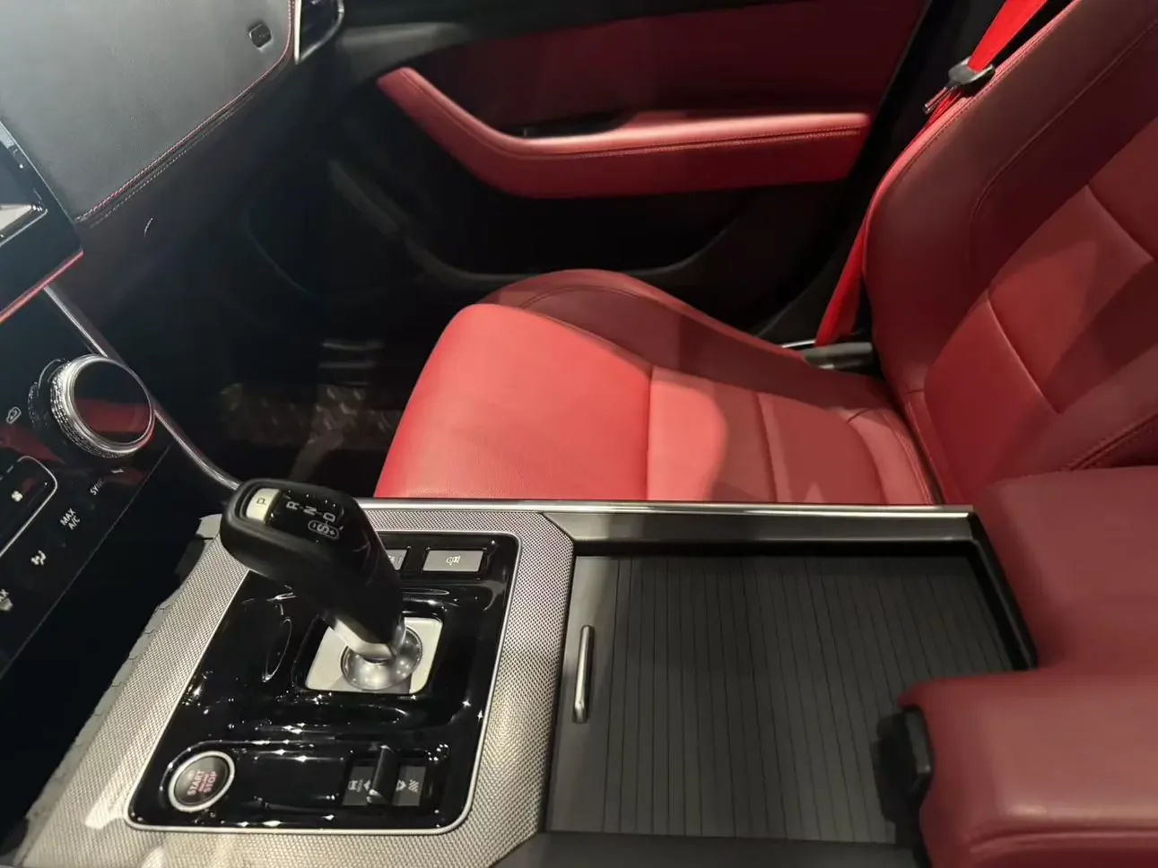 Jaguar XEL