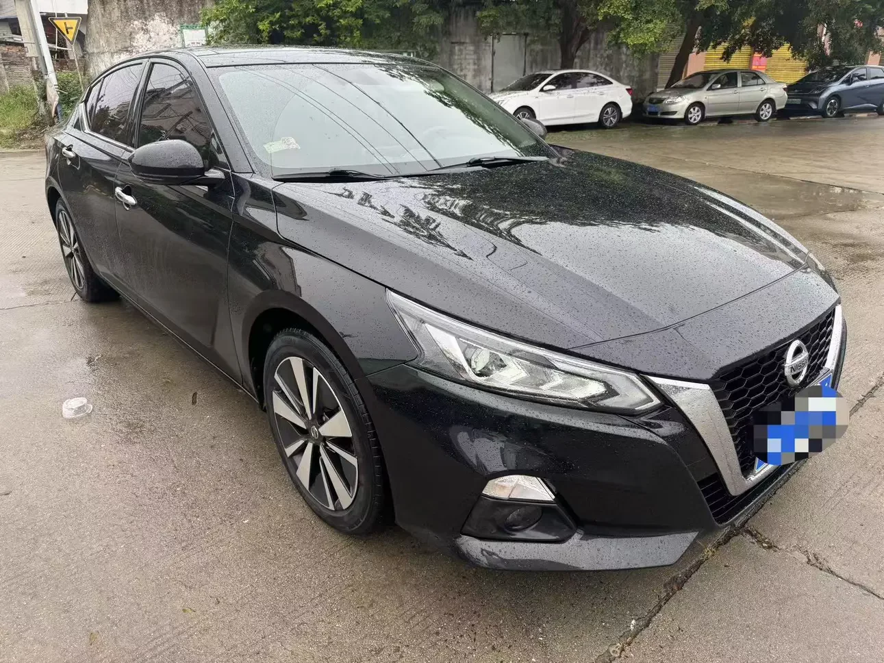 Nissan Altima