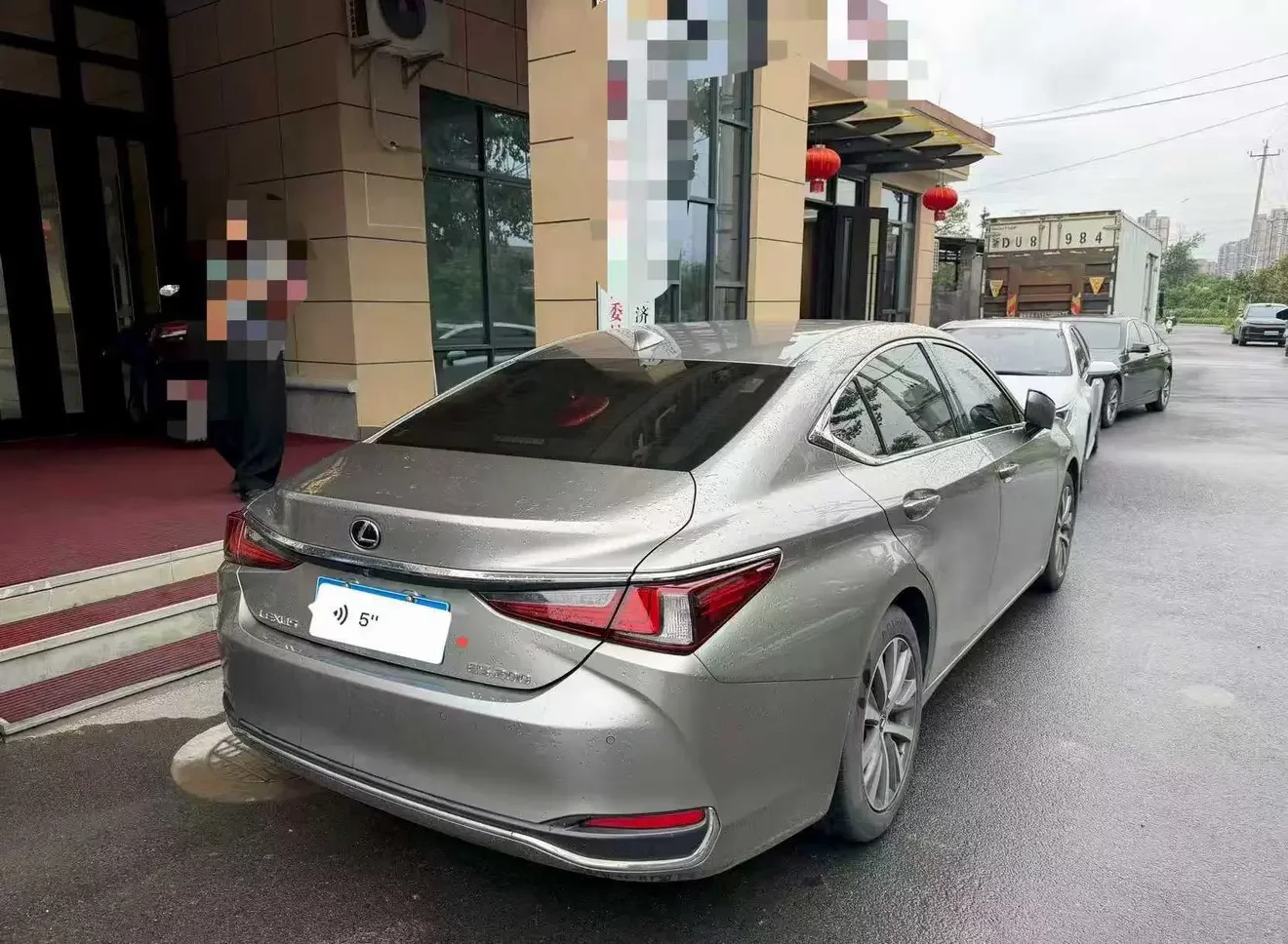 Lexus ES