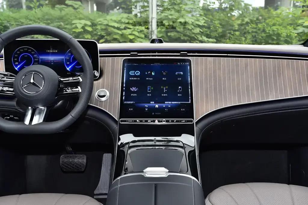 Mercedes-Benz EQE