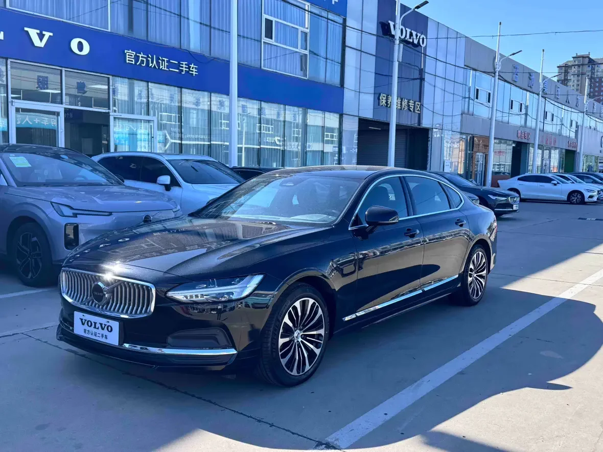 Volvo S90