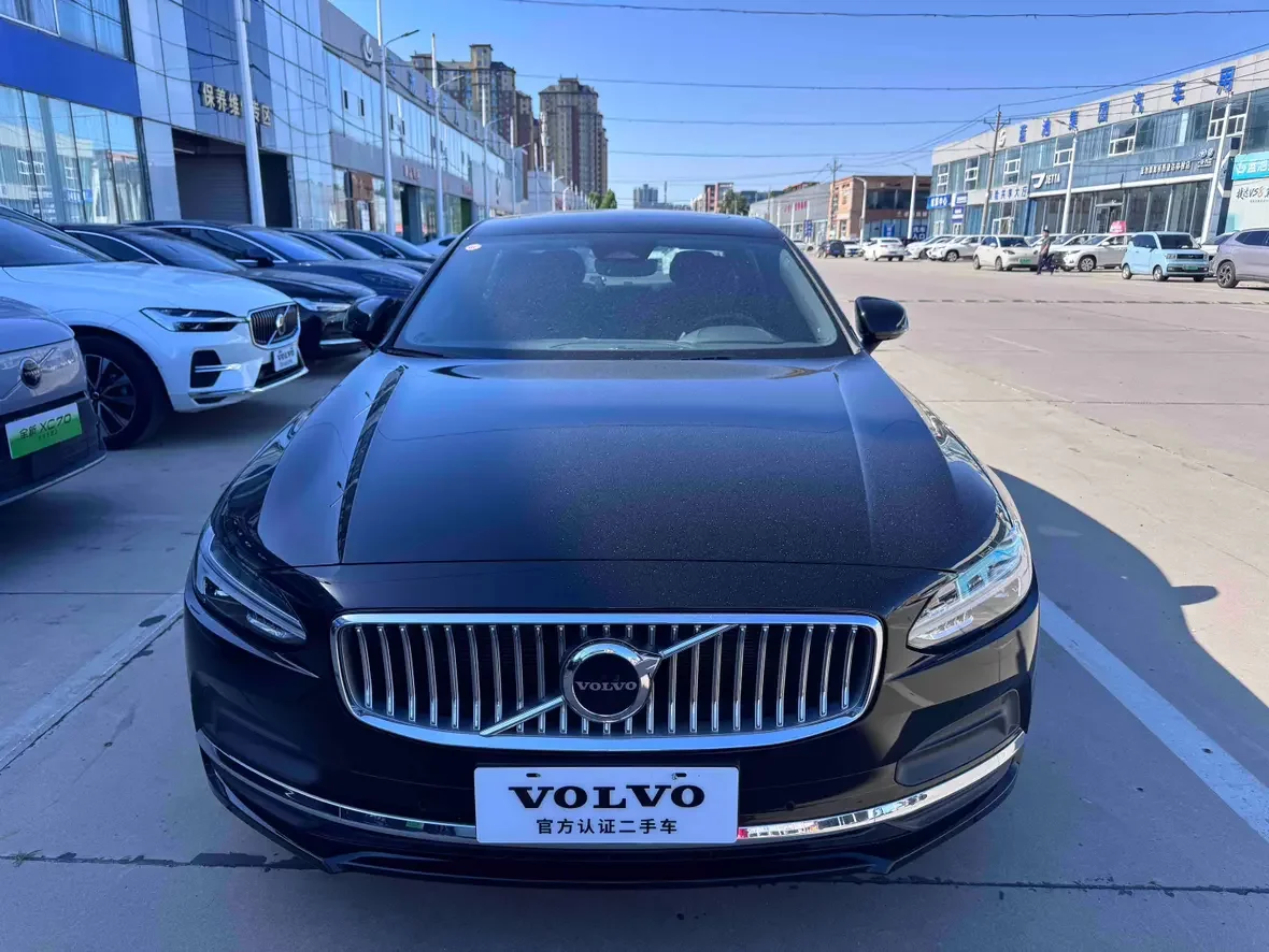 Volvo S90