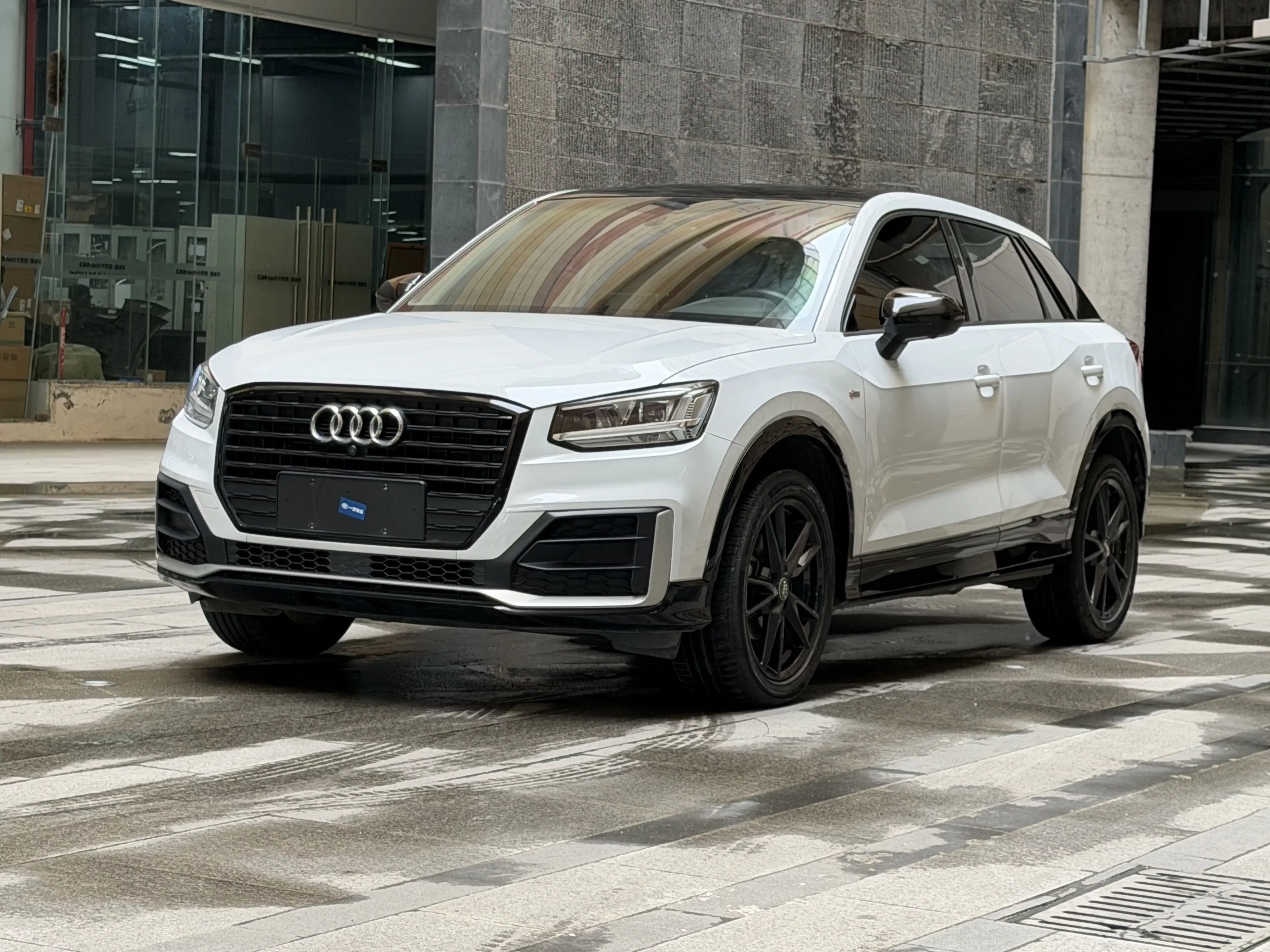 Audi Q2L