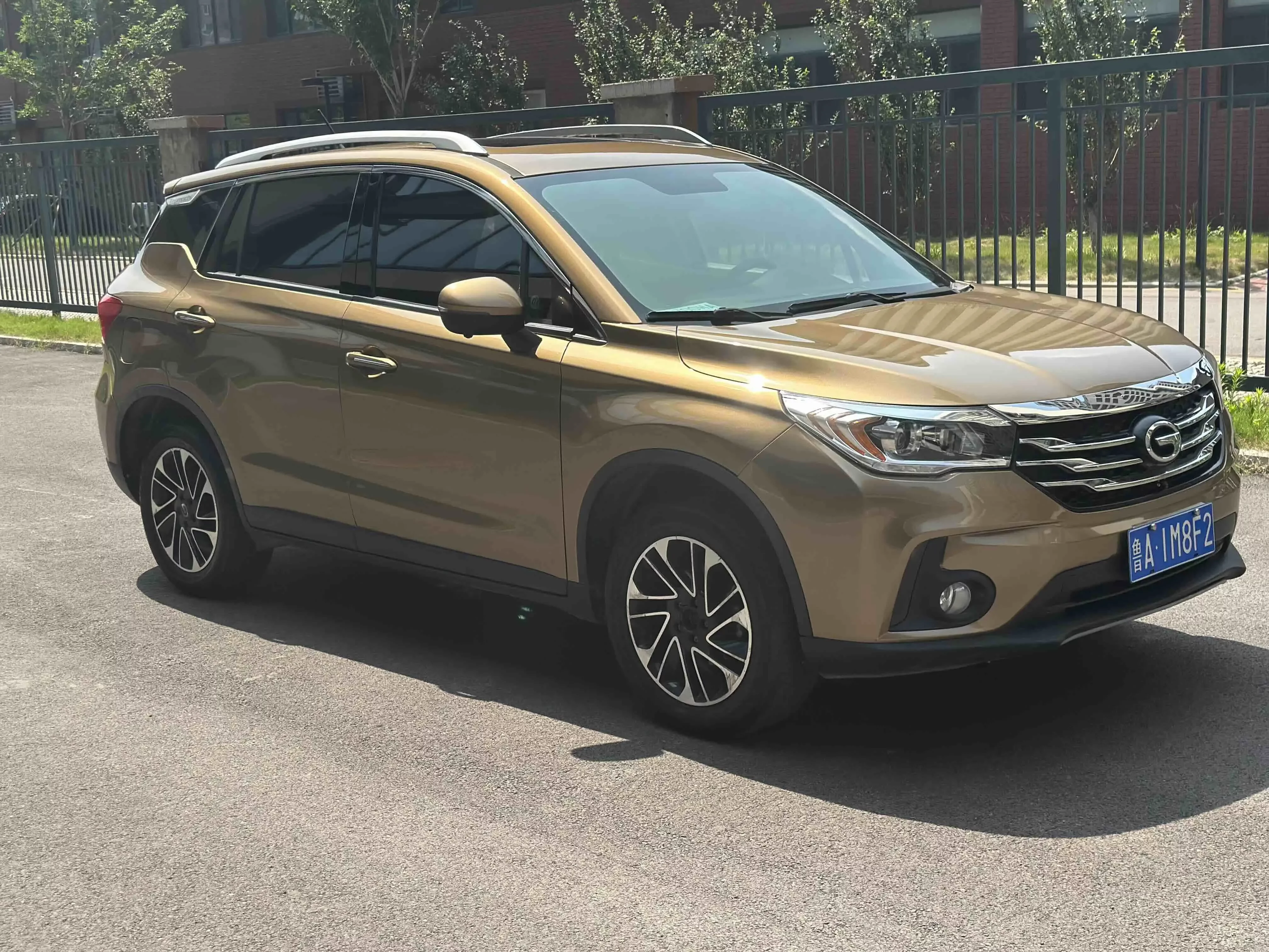 GAC Trumpchi GS4  из Китая
