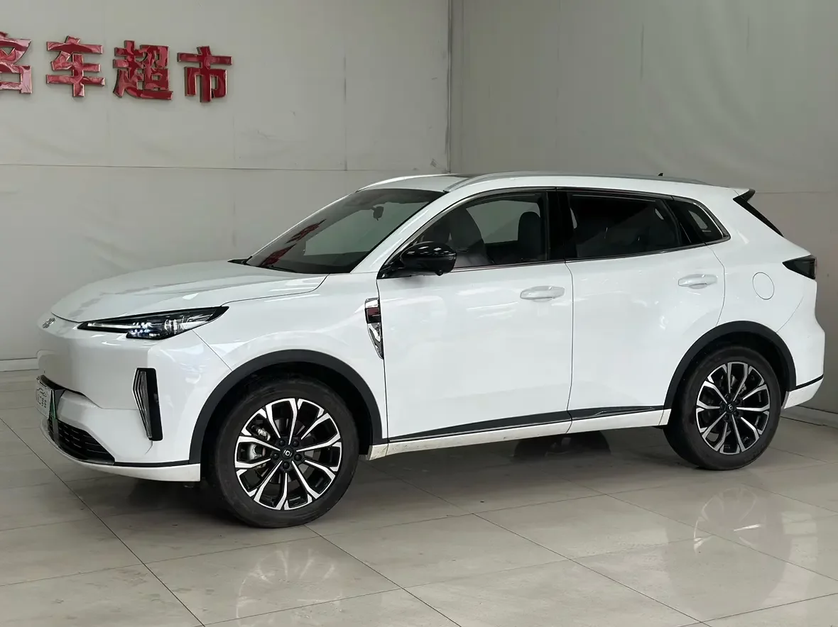 Changan Qiyuan Q05 Classic  из Китая