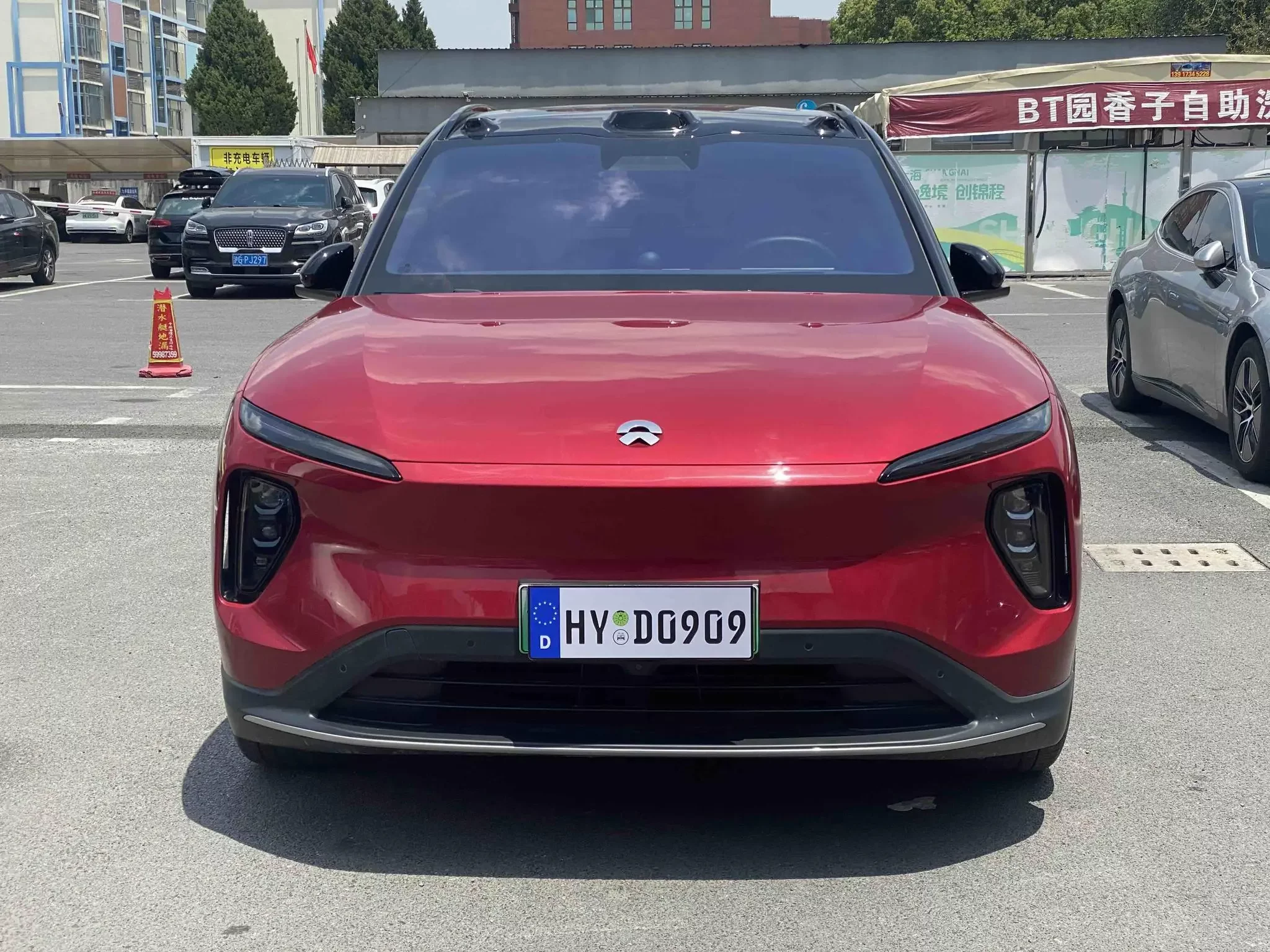 NIO ES6