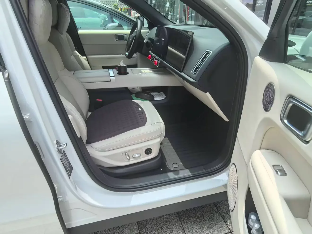 Lixiang L6
