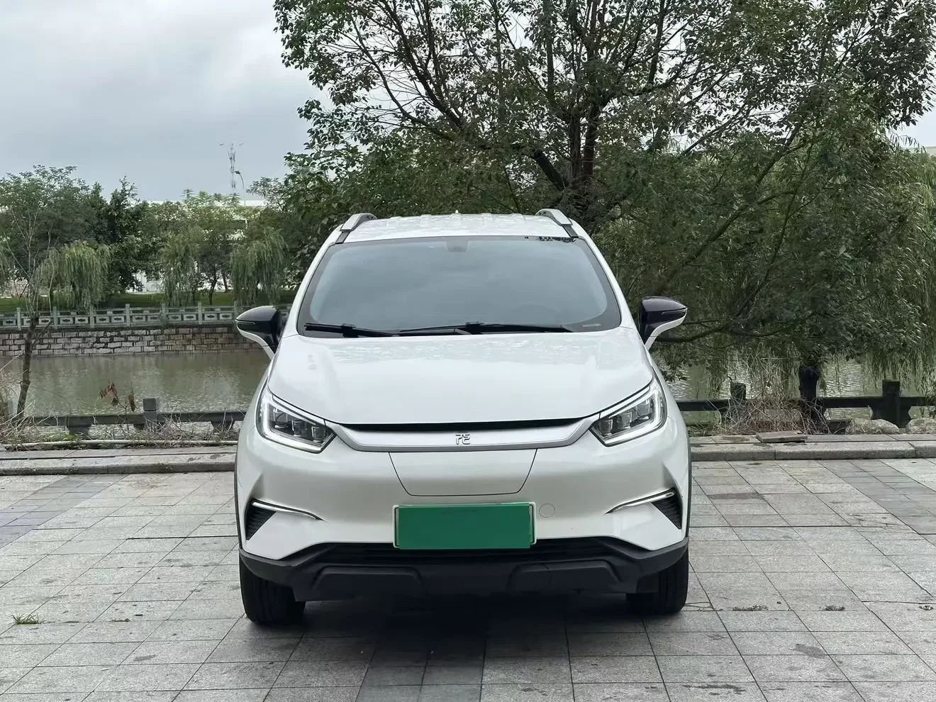 BYD Yuan Pro  из Китая