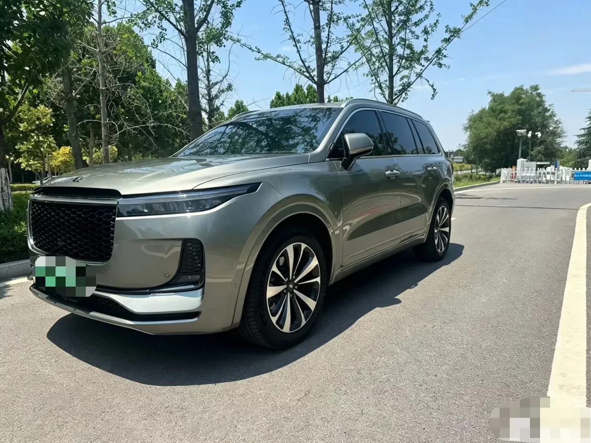 Li ONE (Ideal ONE)  из Китая