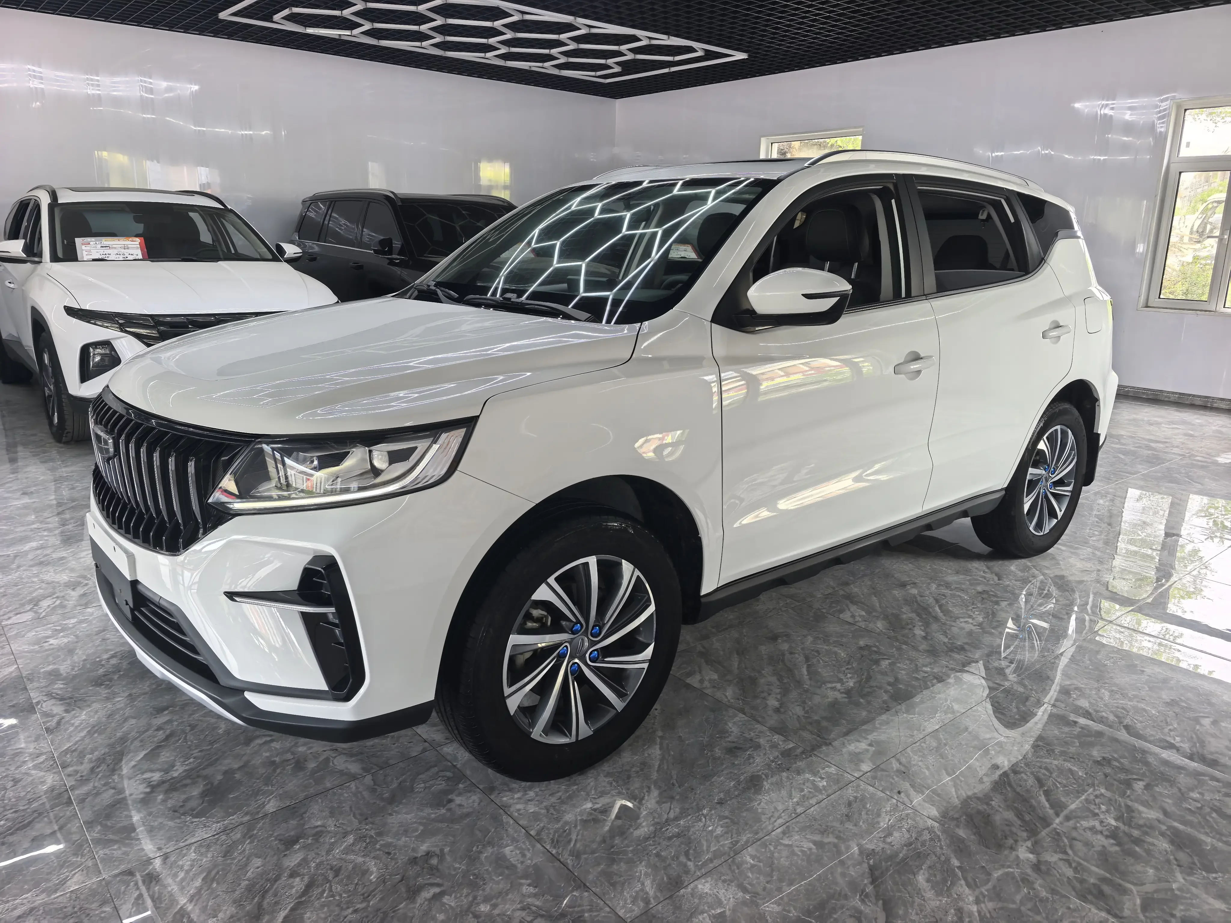 Geely Vision X6