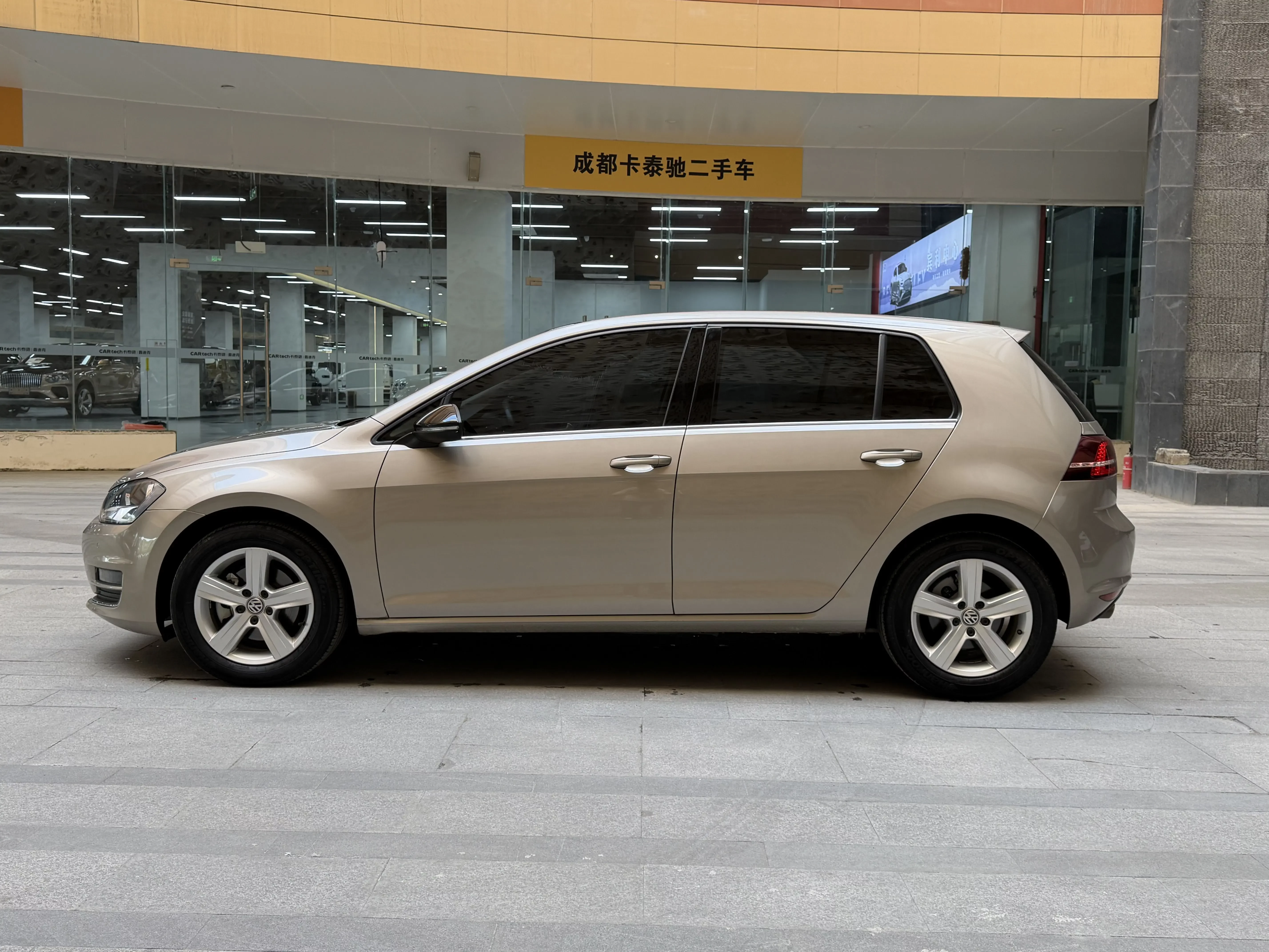Volkswagen golf