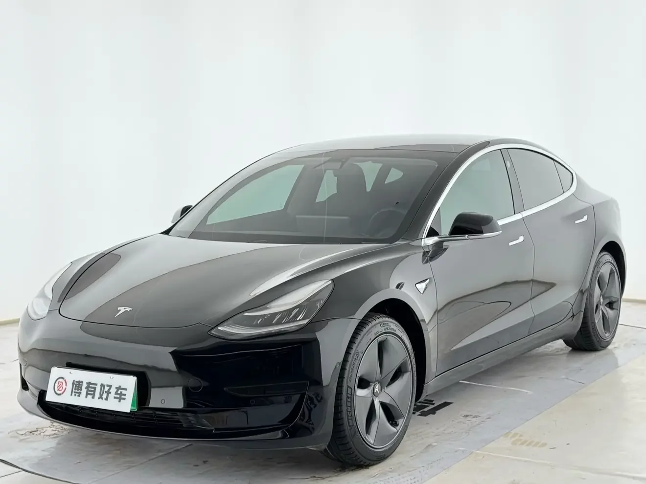 Tesla Model 3  из Китая