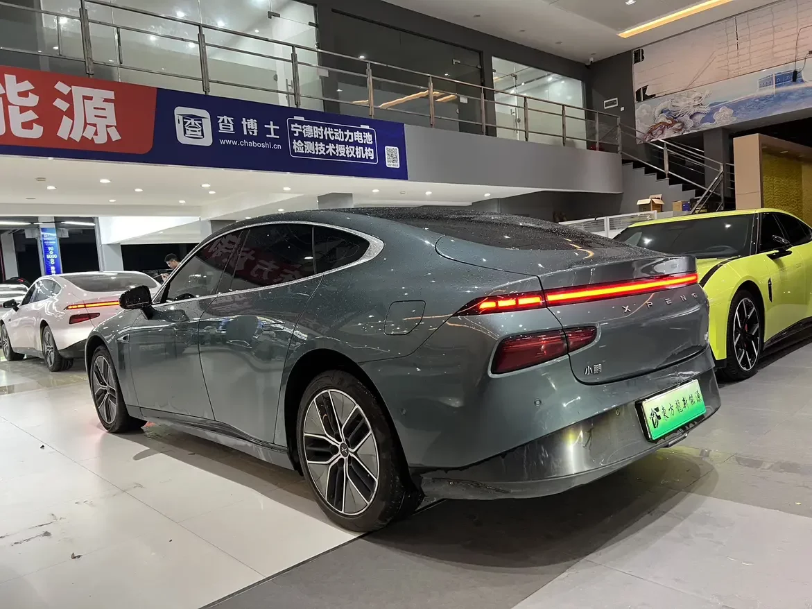 Xpeng P7