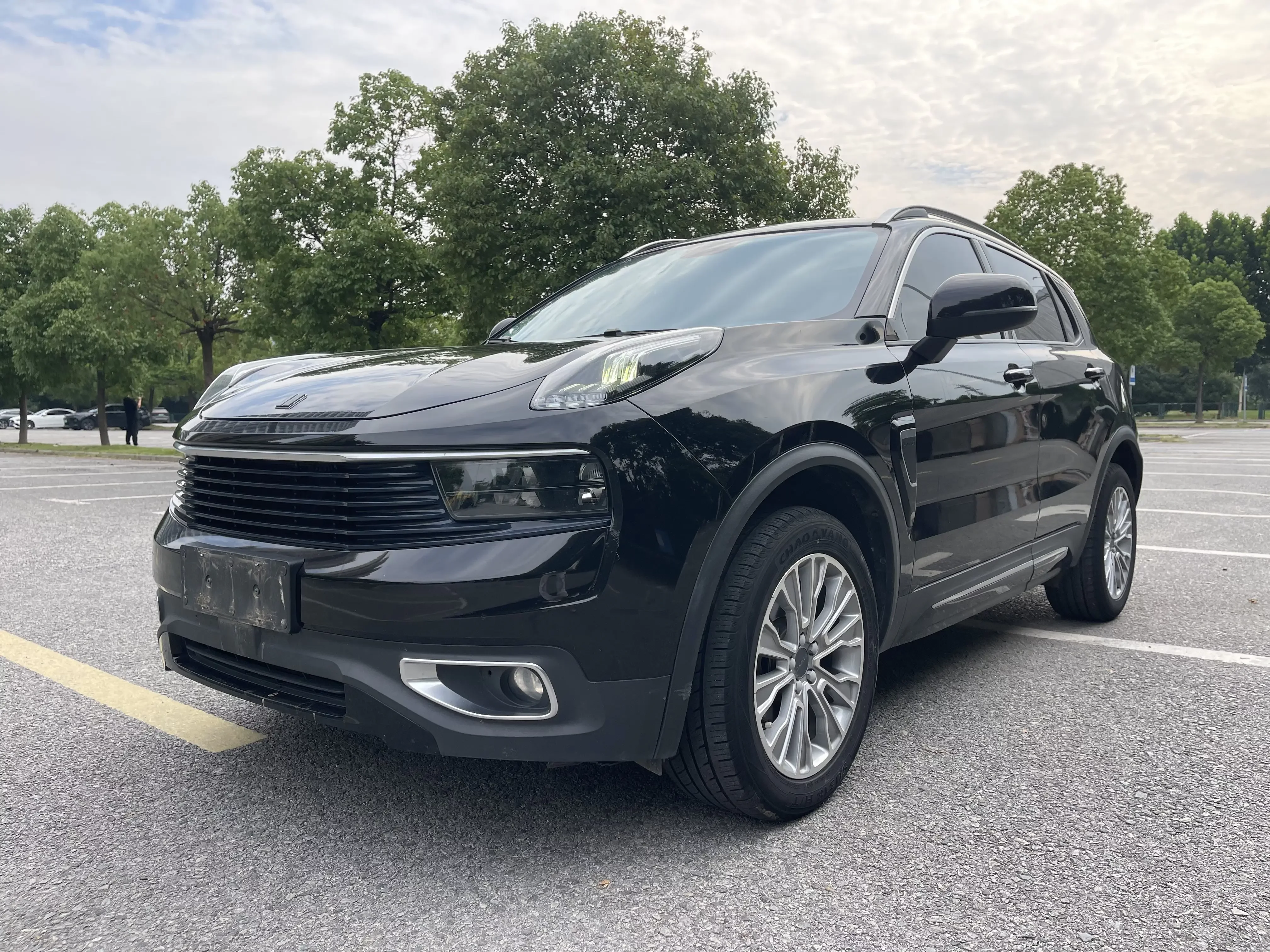 Lynk & Co 01