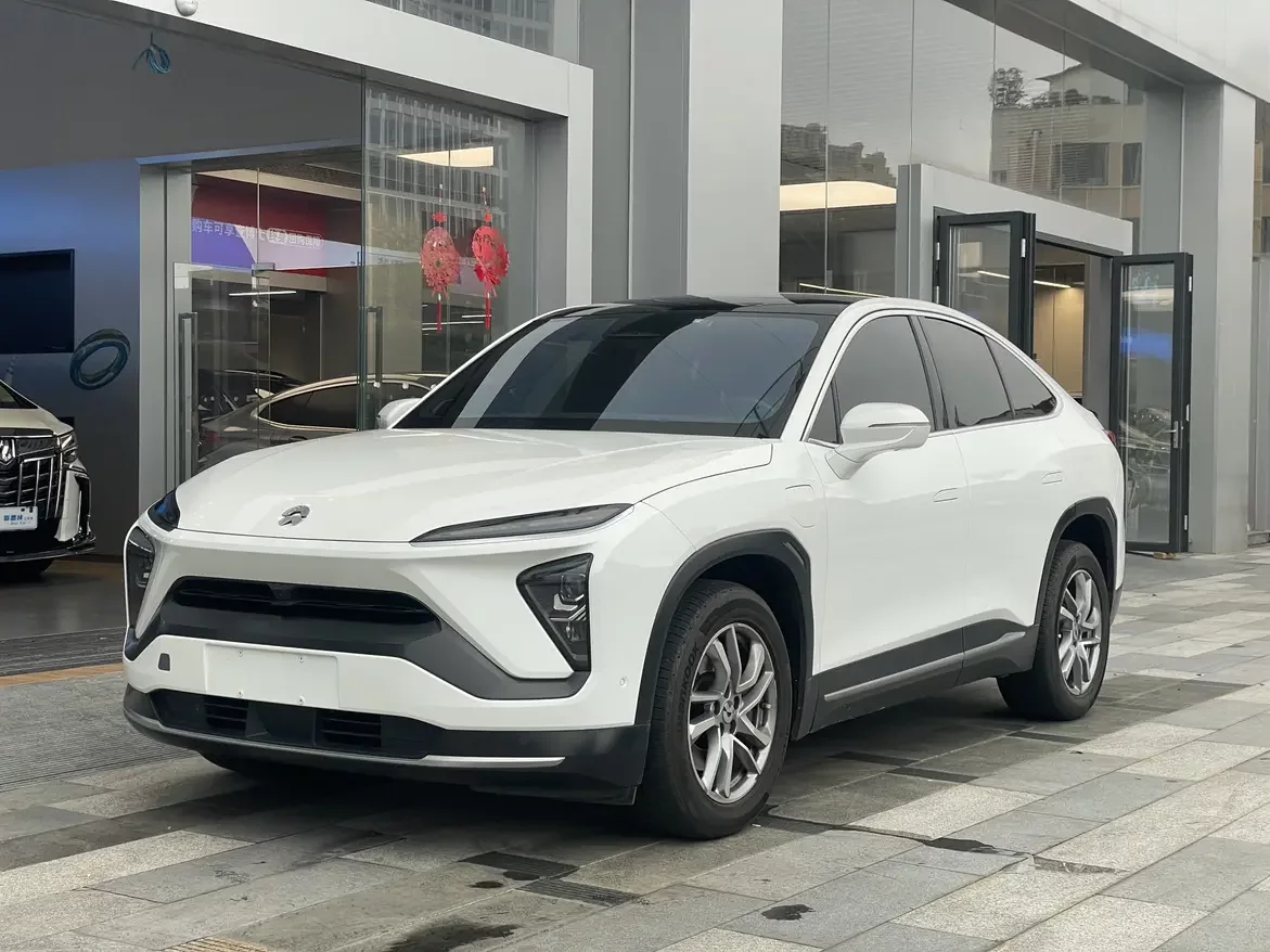 NIO EC6