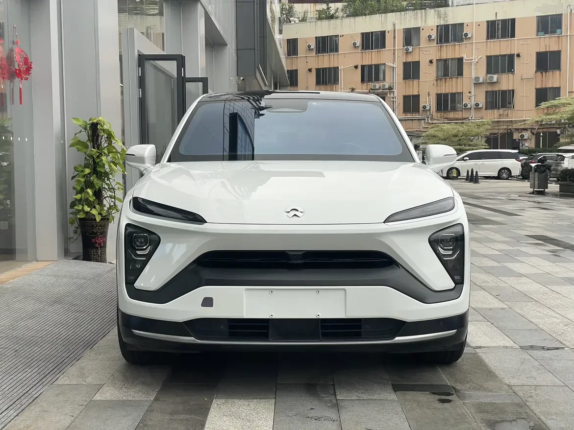 NIO EC6