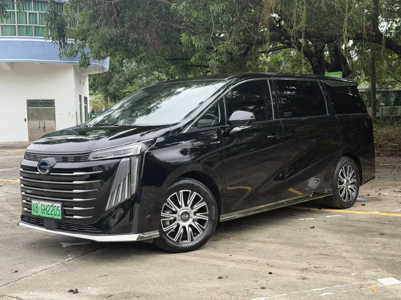 GAC Trumpchi E9 PHEV  из Китая