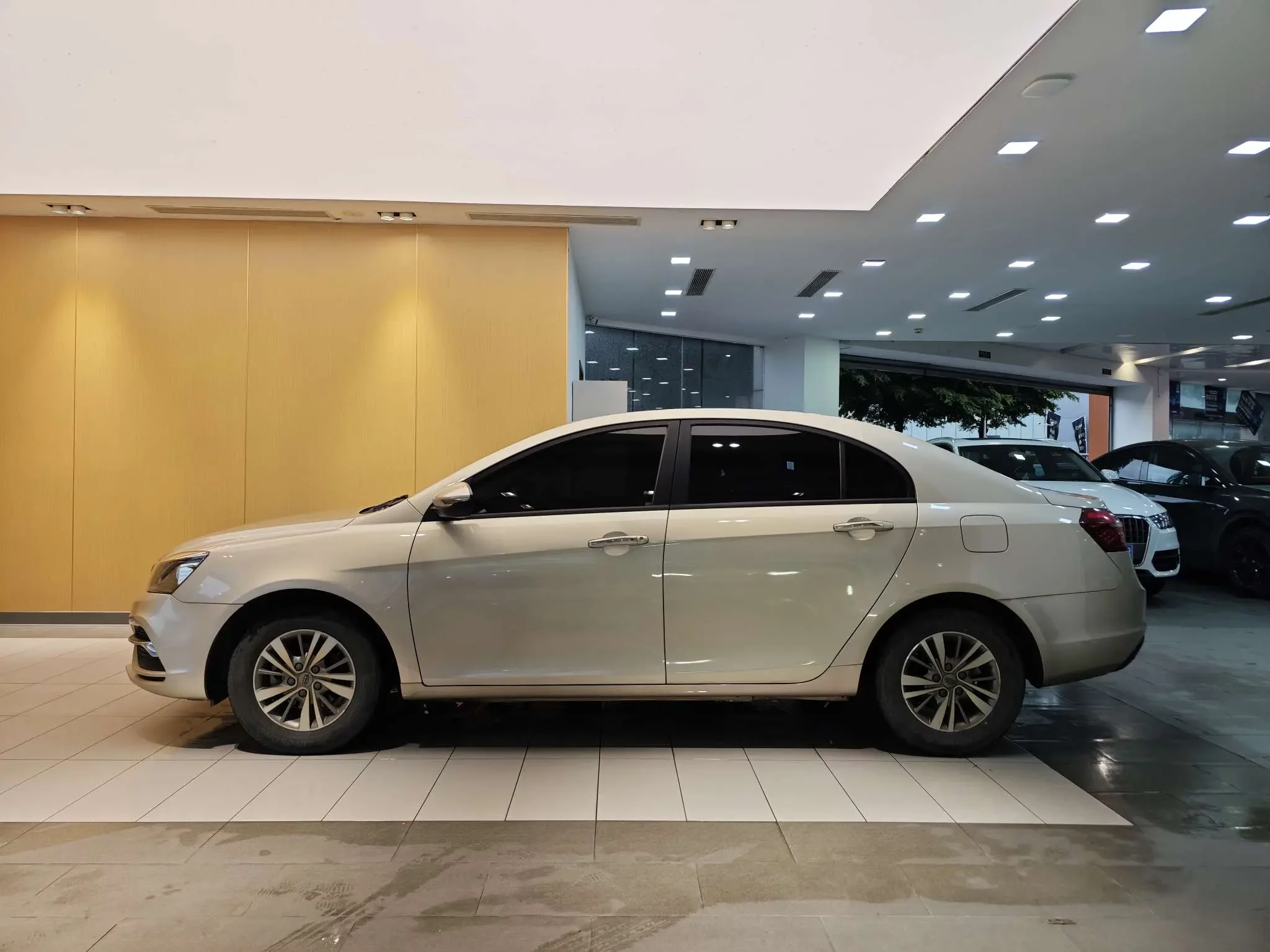 Geely emgrand