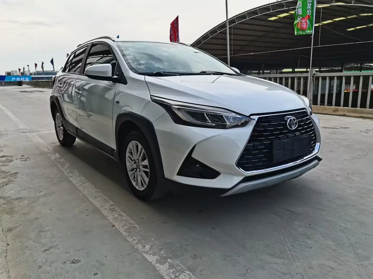 Toyota Yaris L