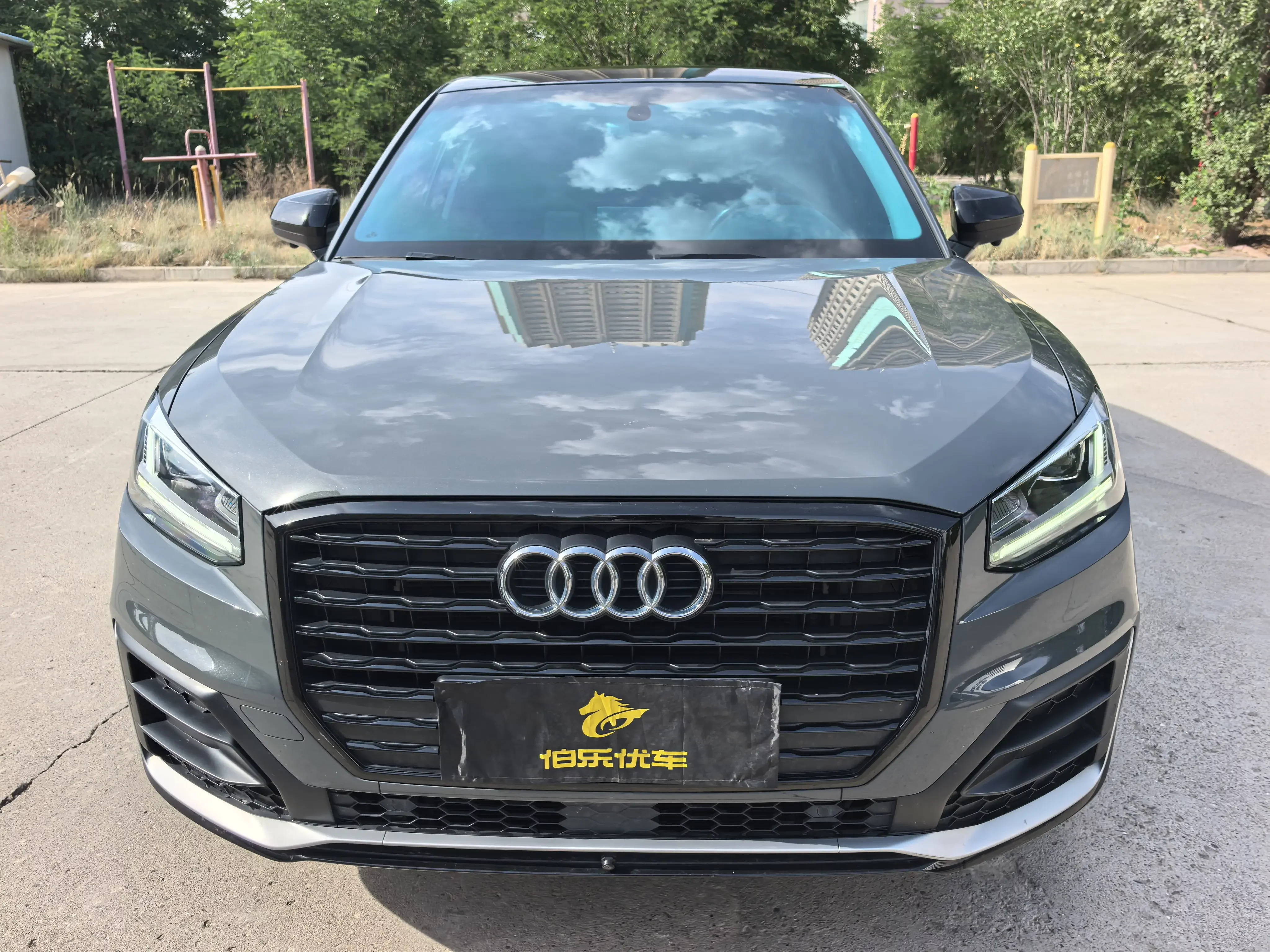 Audi Q2L