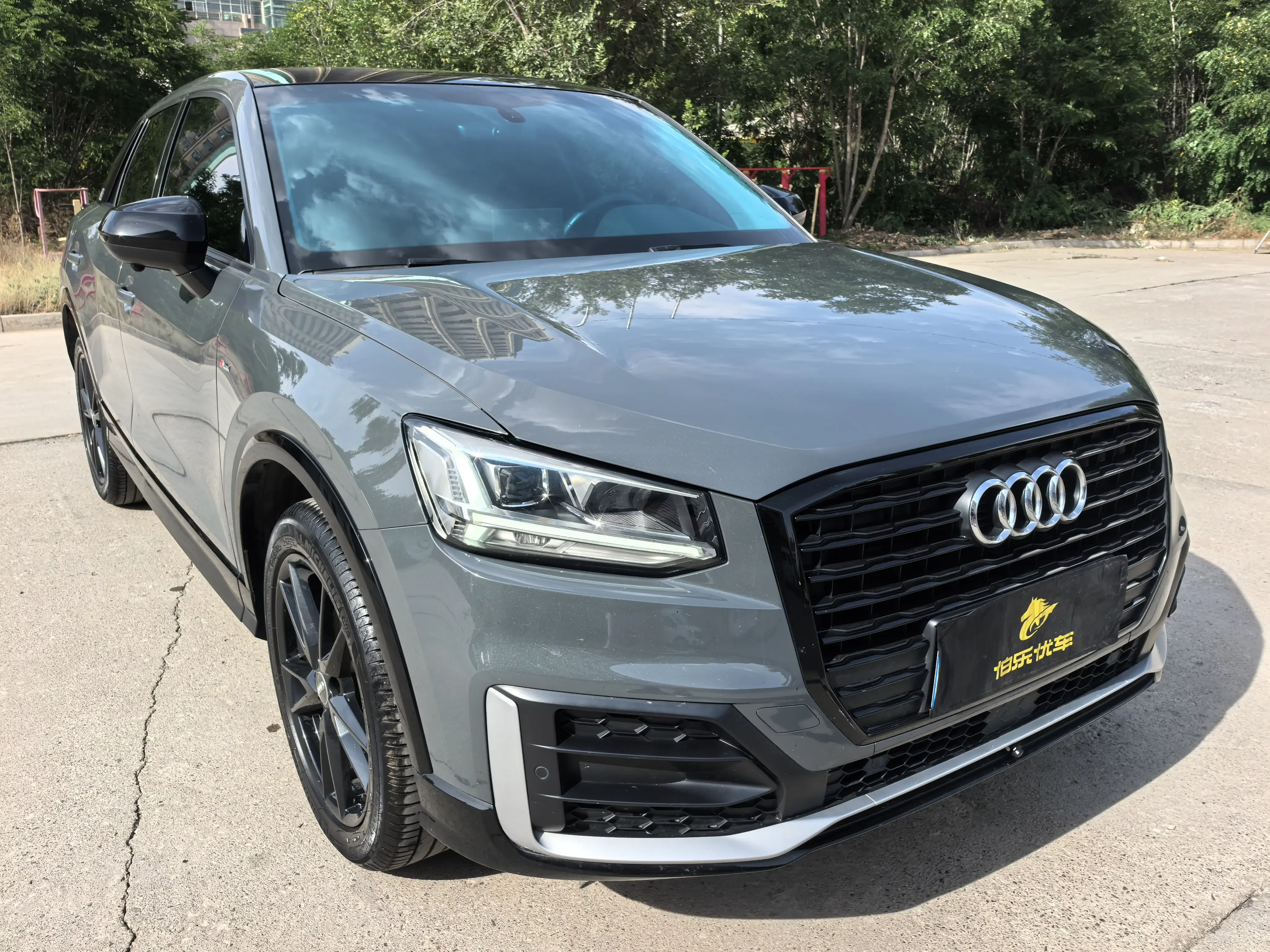 Audi Q2L