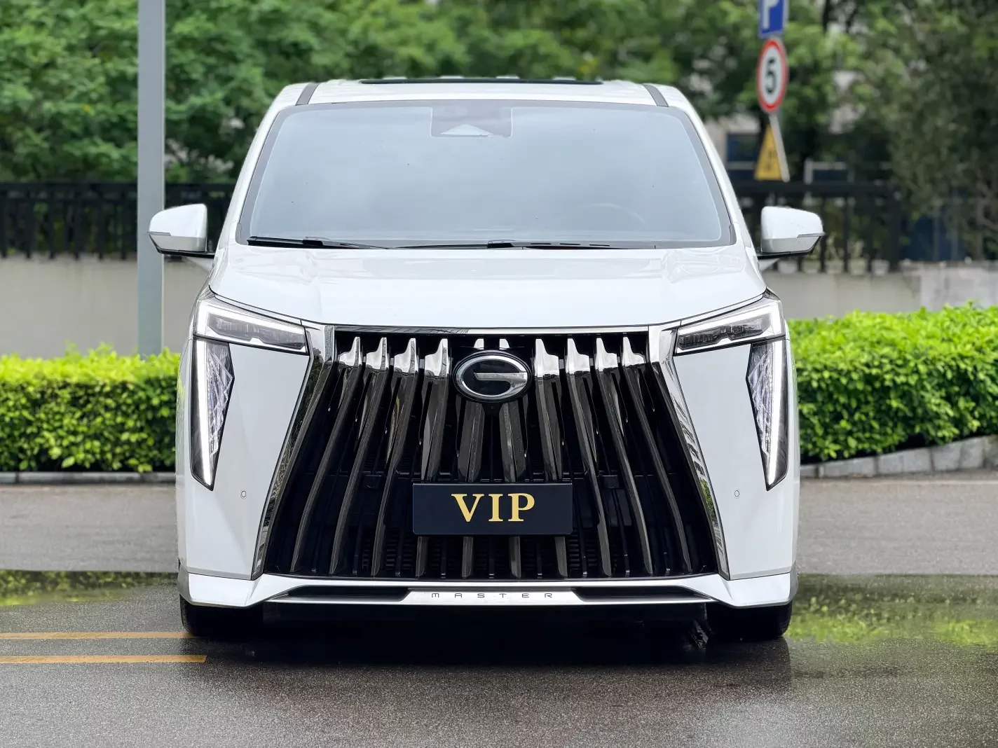 GAC Trumpchi M8