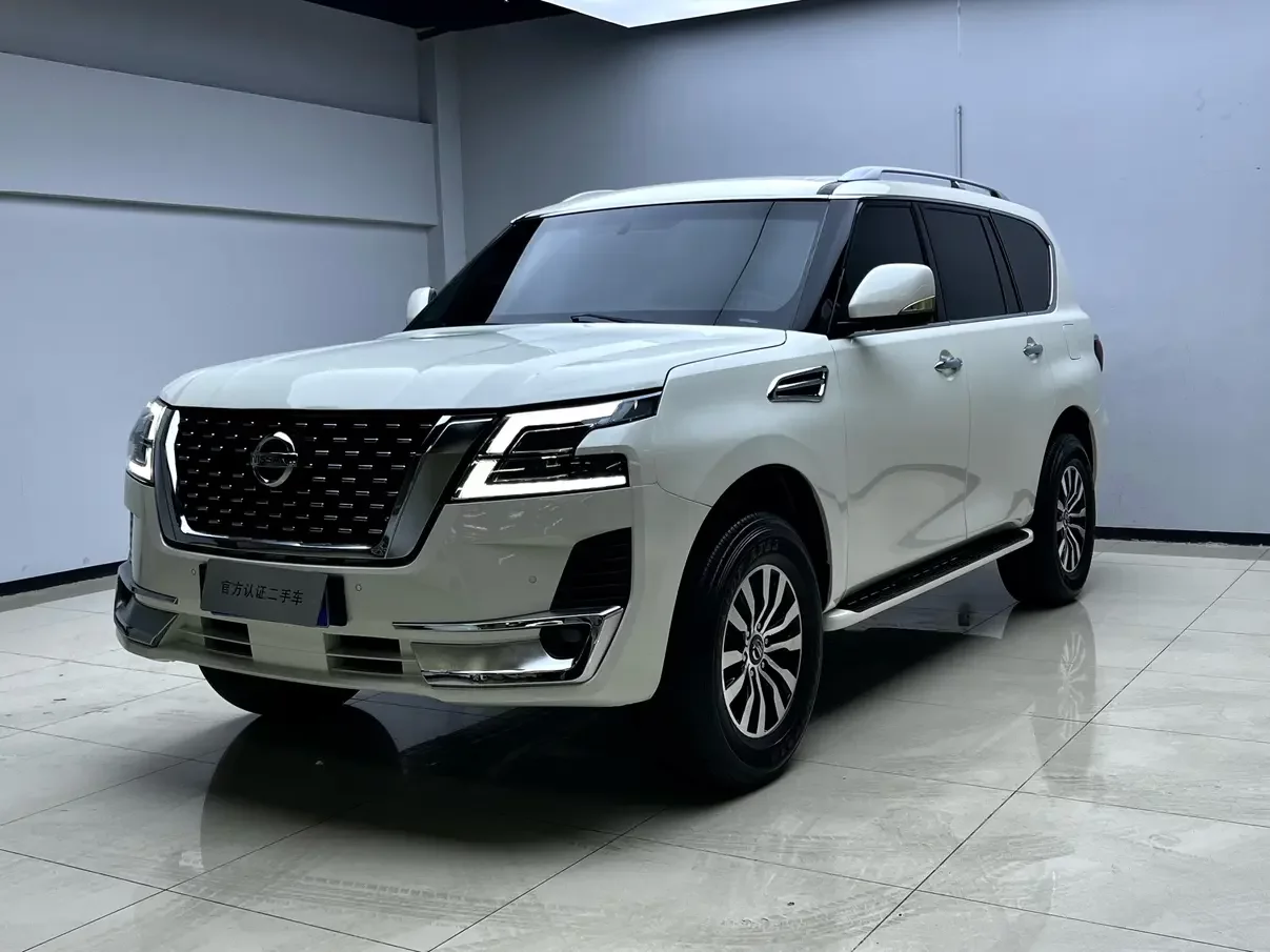 Nissan Patrol  из Китая