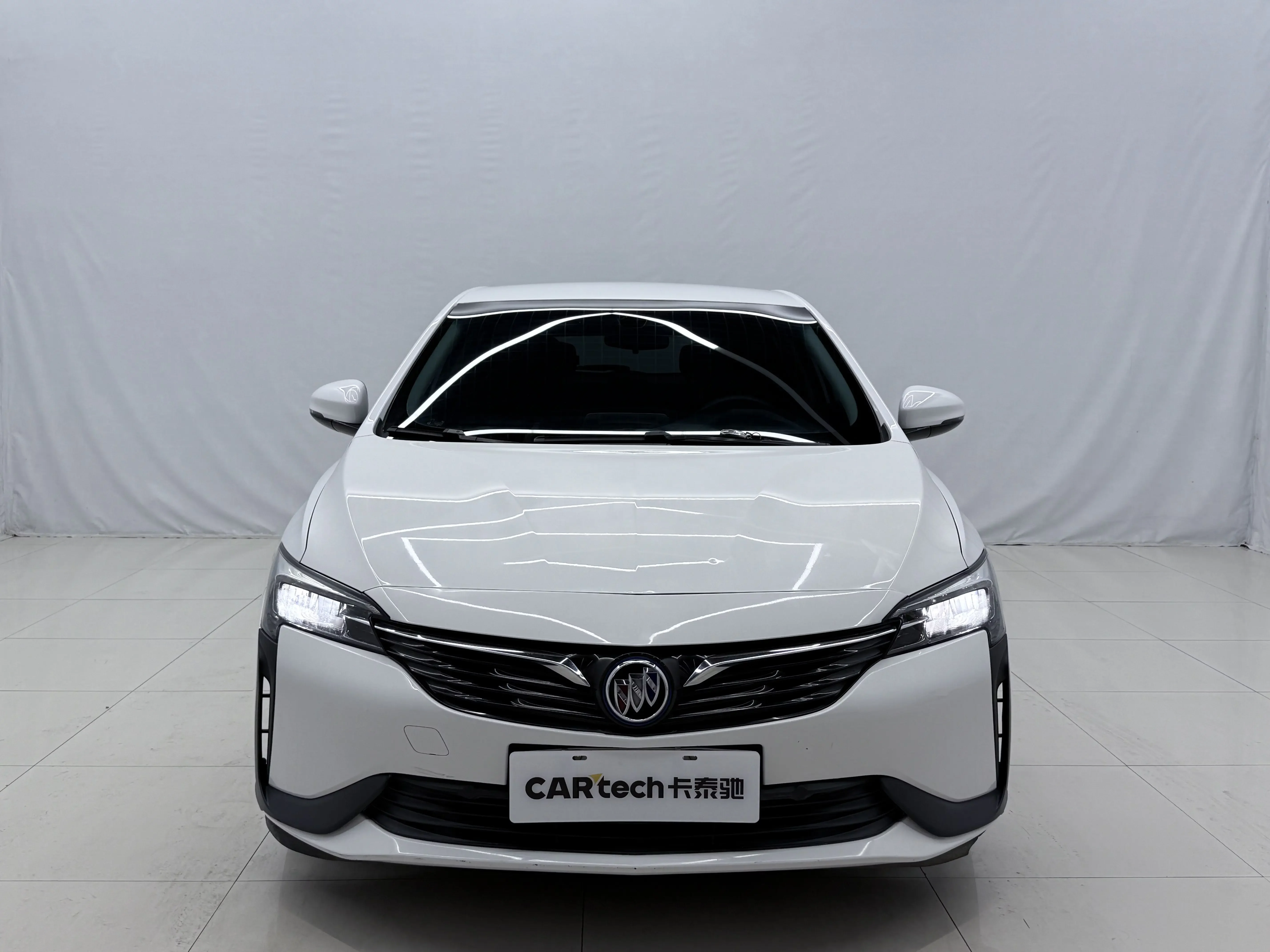 Buick Weilan 6 PHEV