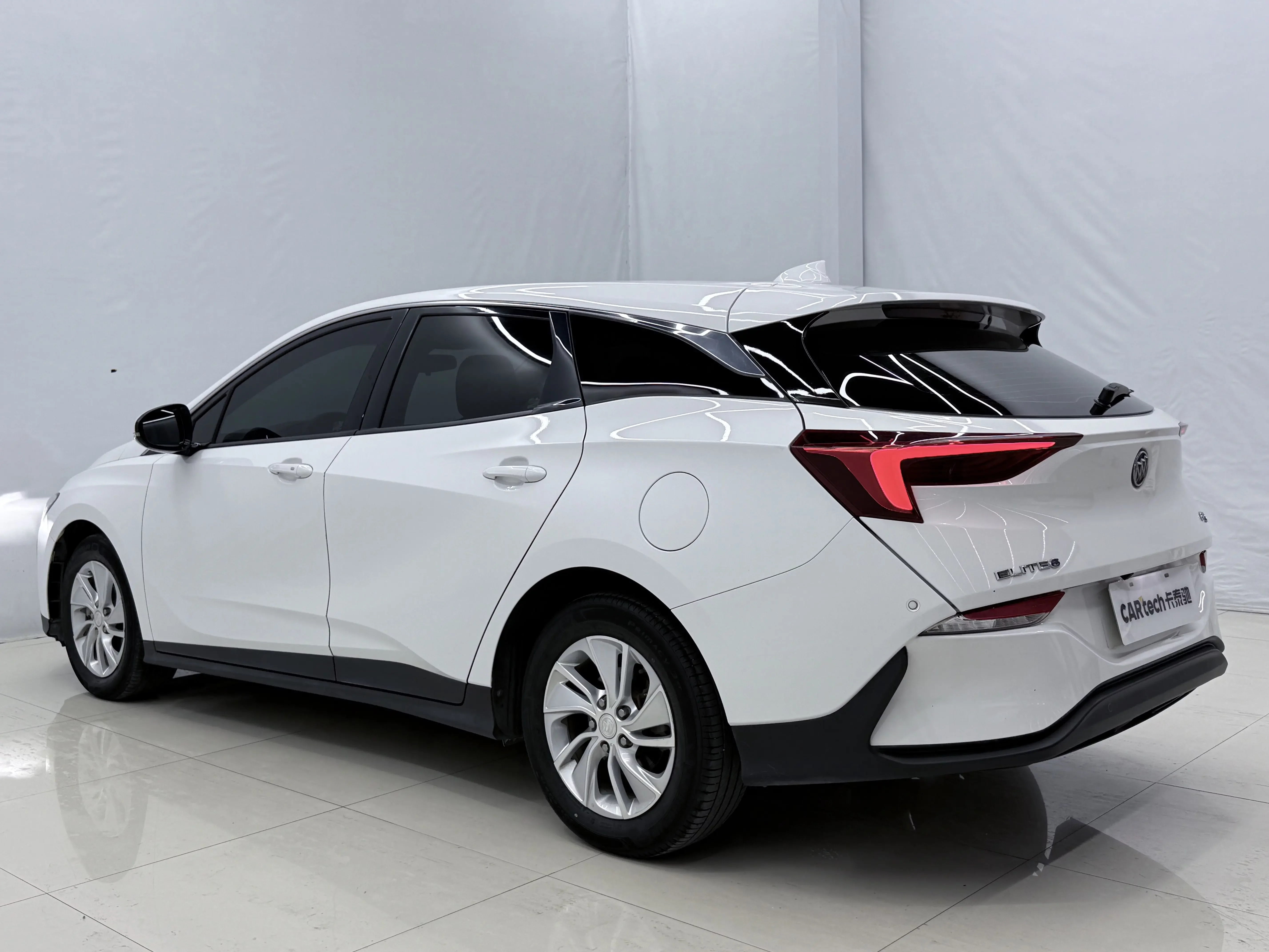Buick Weilan 6 PHEV